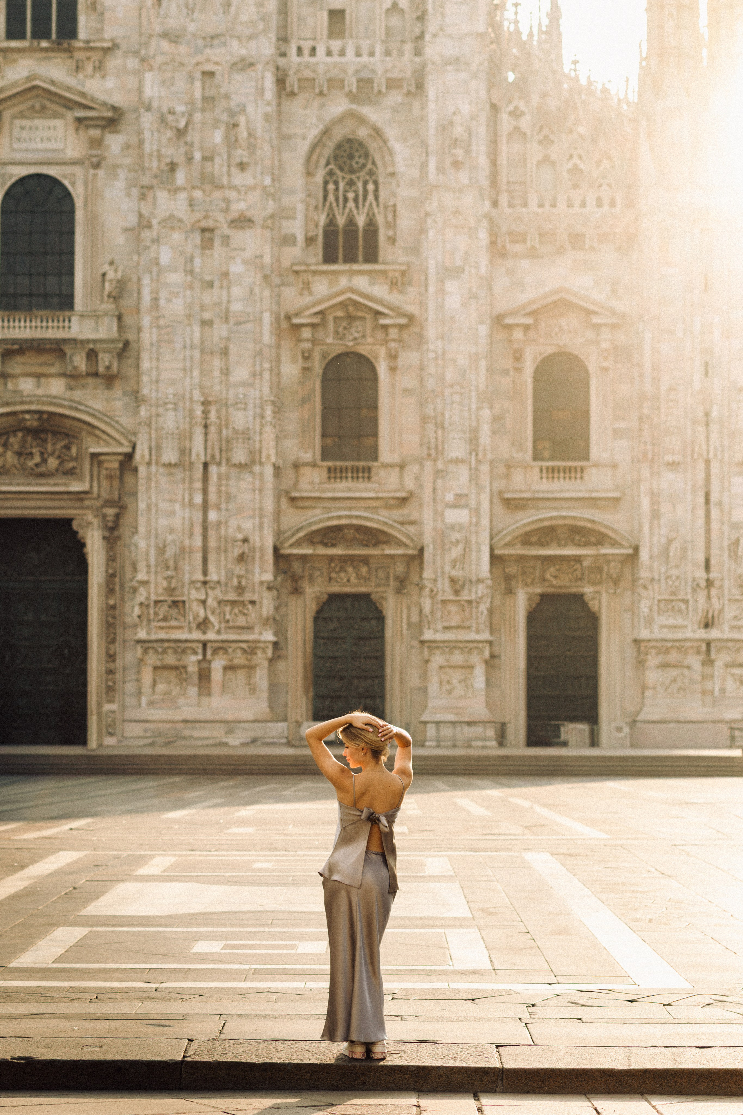 early morning photoshoot Duomo di Milano