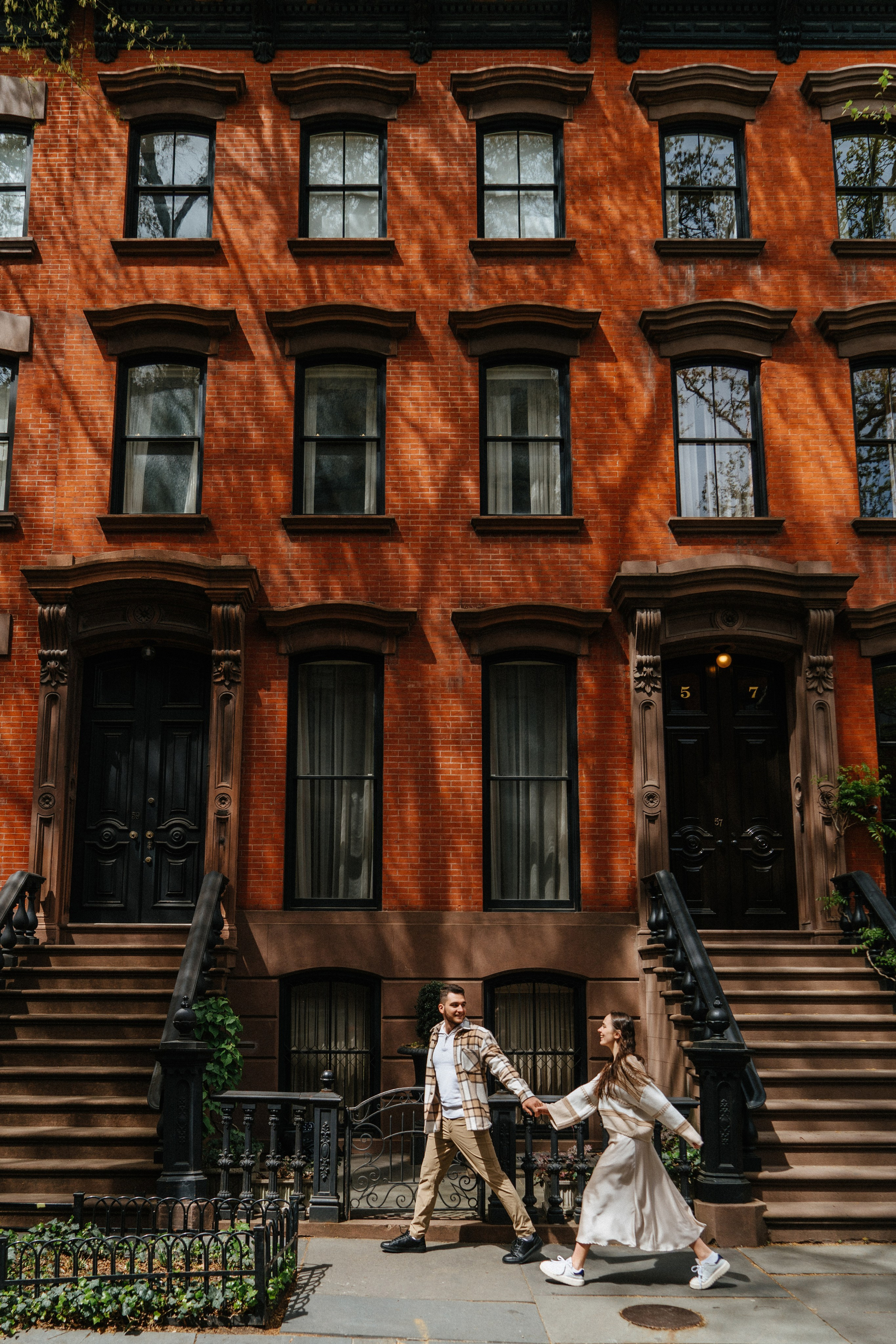 Greenwich Village Couple Photography | Romantic NYC Photo Sessions. Videographer and photographer in New York // MAKAROV.VIDEO