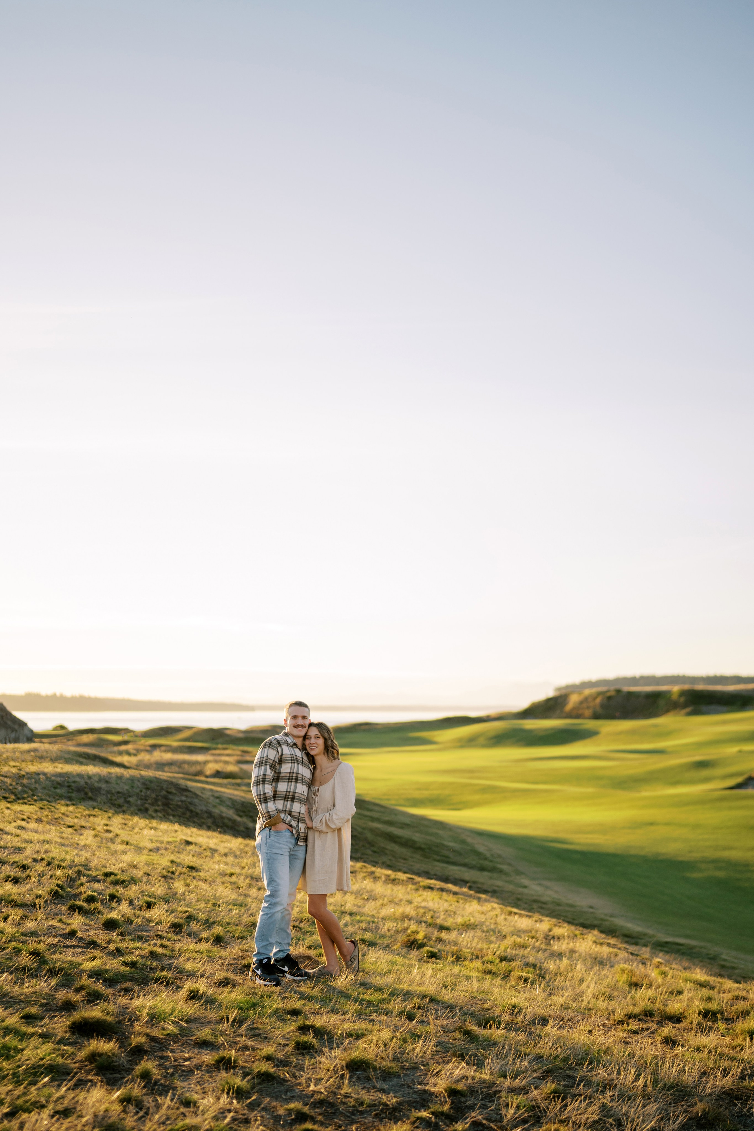 A story of incredible love at sunset. September 2024. Tacoma, Chambers Bay Golf Course. EVAN ARISTOV WEDDING PHOTOGRAPHY — Seattle Wedding Photographer