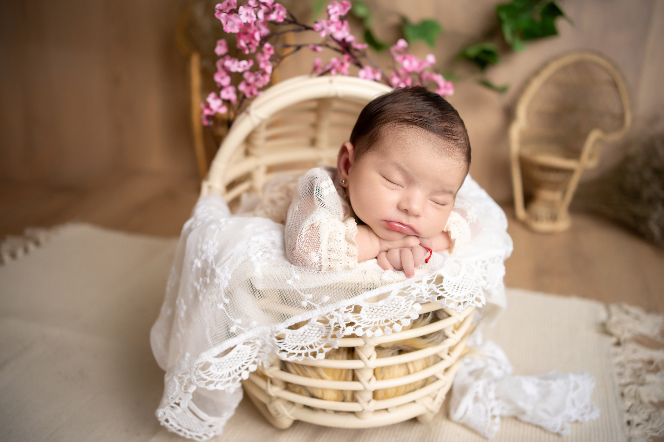 NEWBORN. BabyBumpbyCristinaH