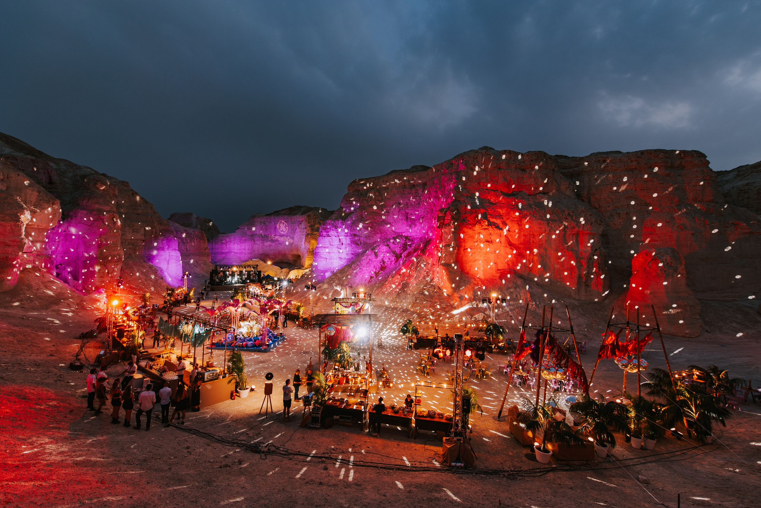 AMIR BUCHNIK PHOTOGRAPHER