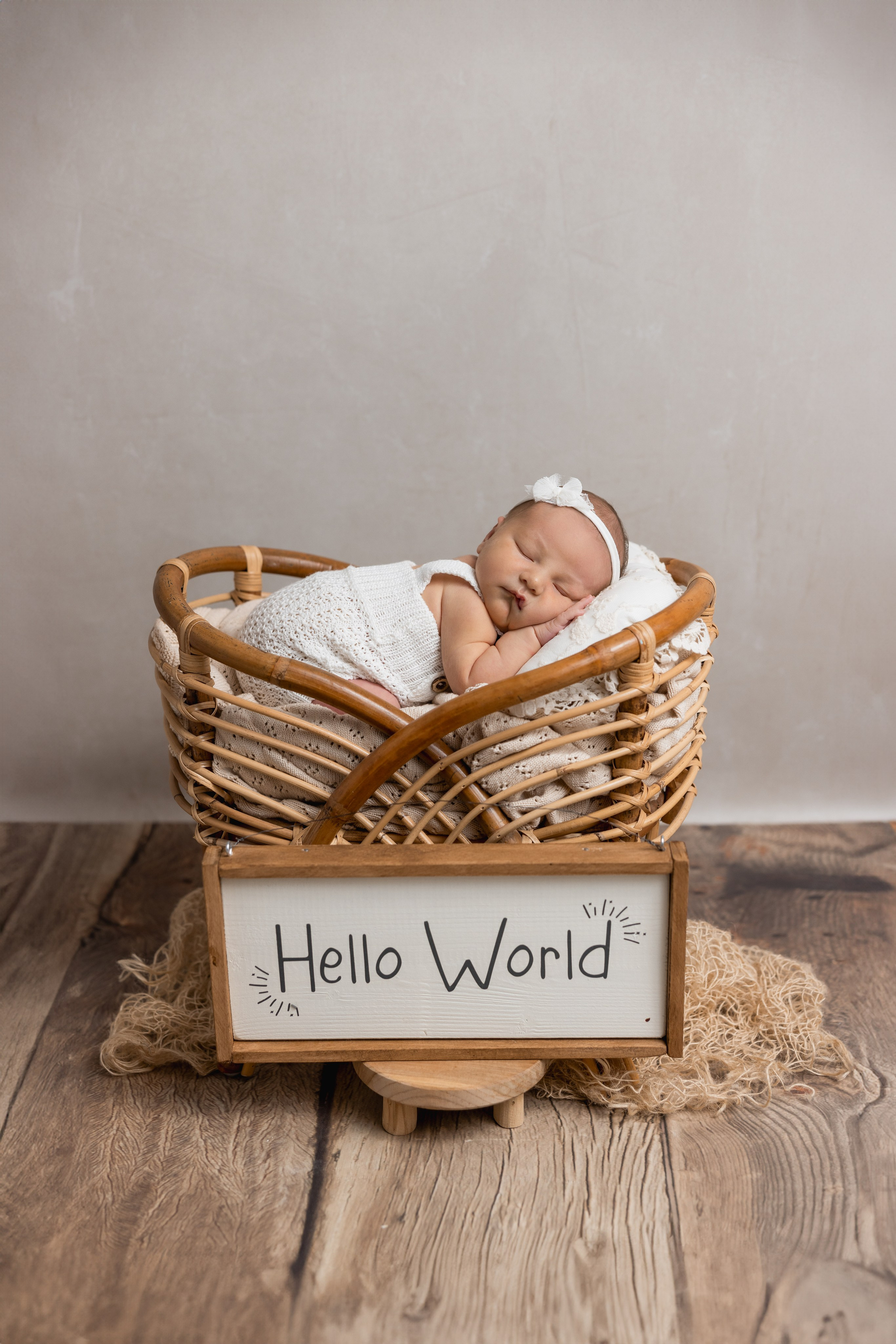 Newbornshooting in Pforzheim und Umgebung. Neugeborenenfotografie Pforzheim Katharina Jozic