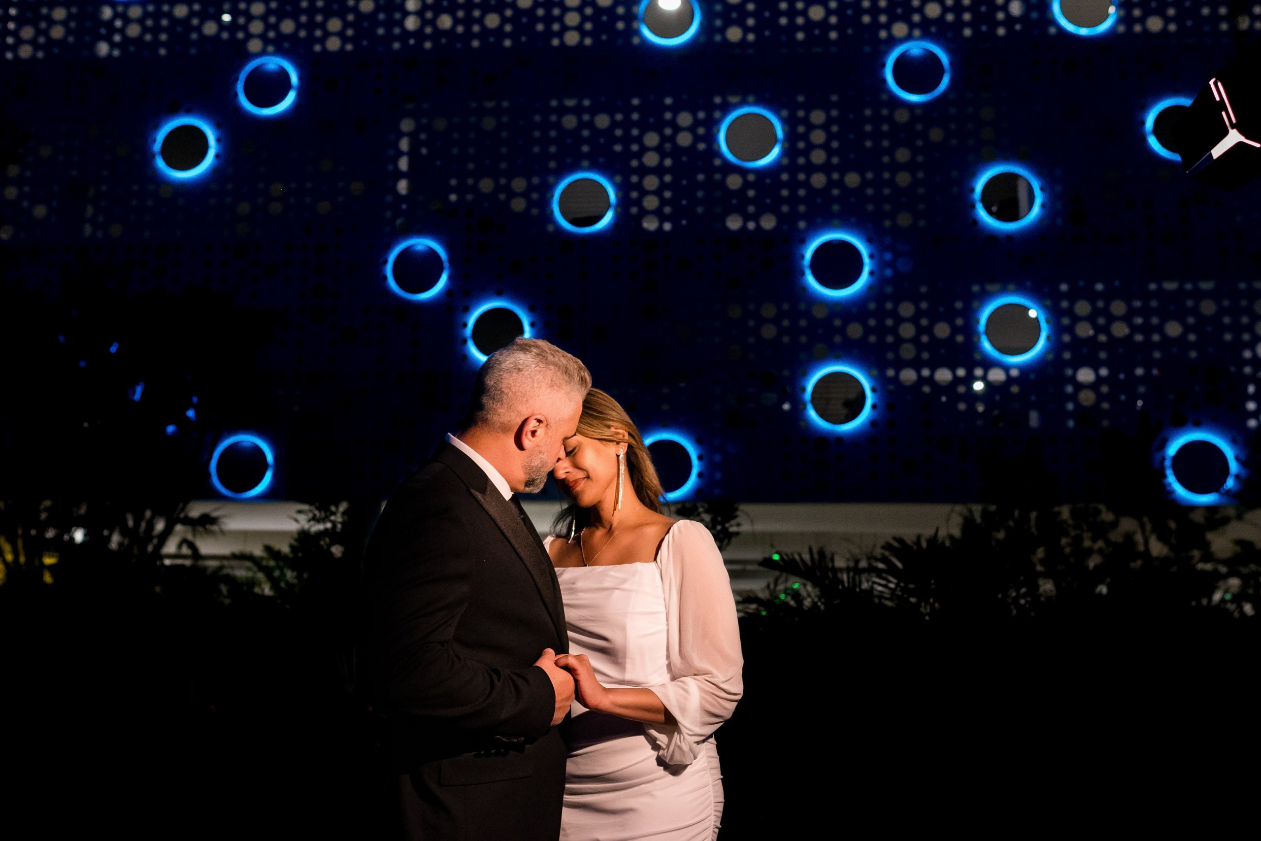 A Dance of Light and Love in Lake Nona, Orlando/FL. Wedding photographer in Orlando, Boston & New York Anderson Marques
