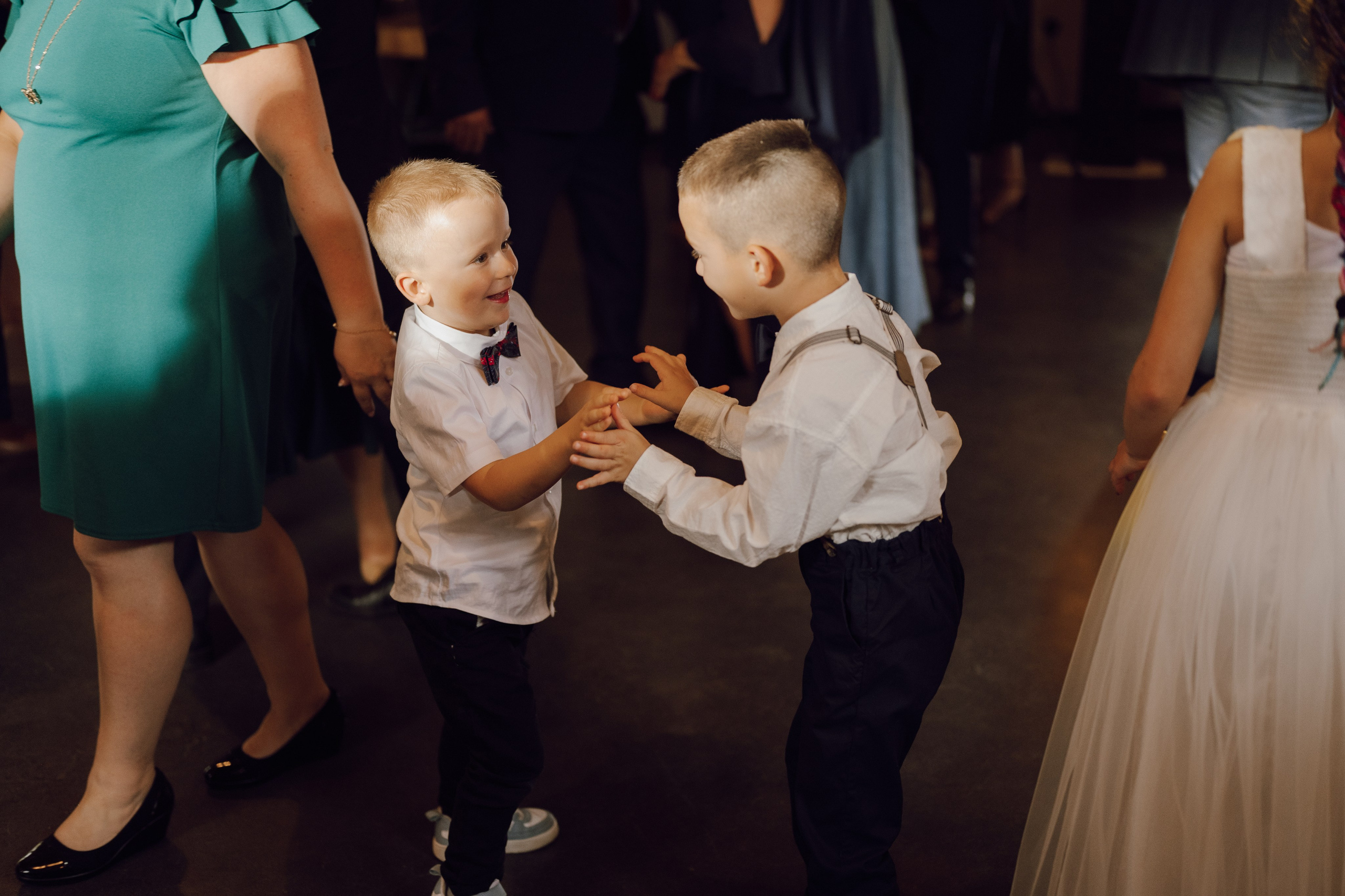 Kasia & Kuba | Wesele w stodole Owczarnia. Ślubny fotograf Poznań | Oliwia Makara