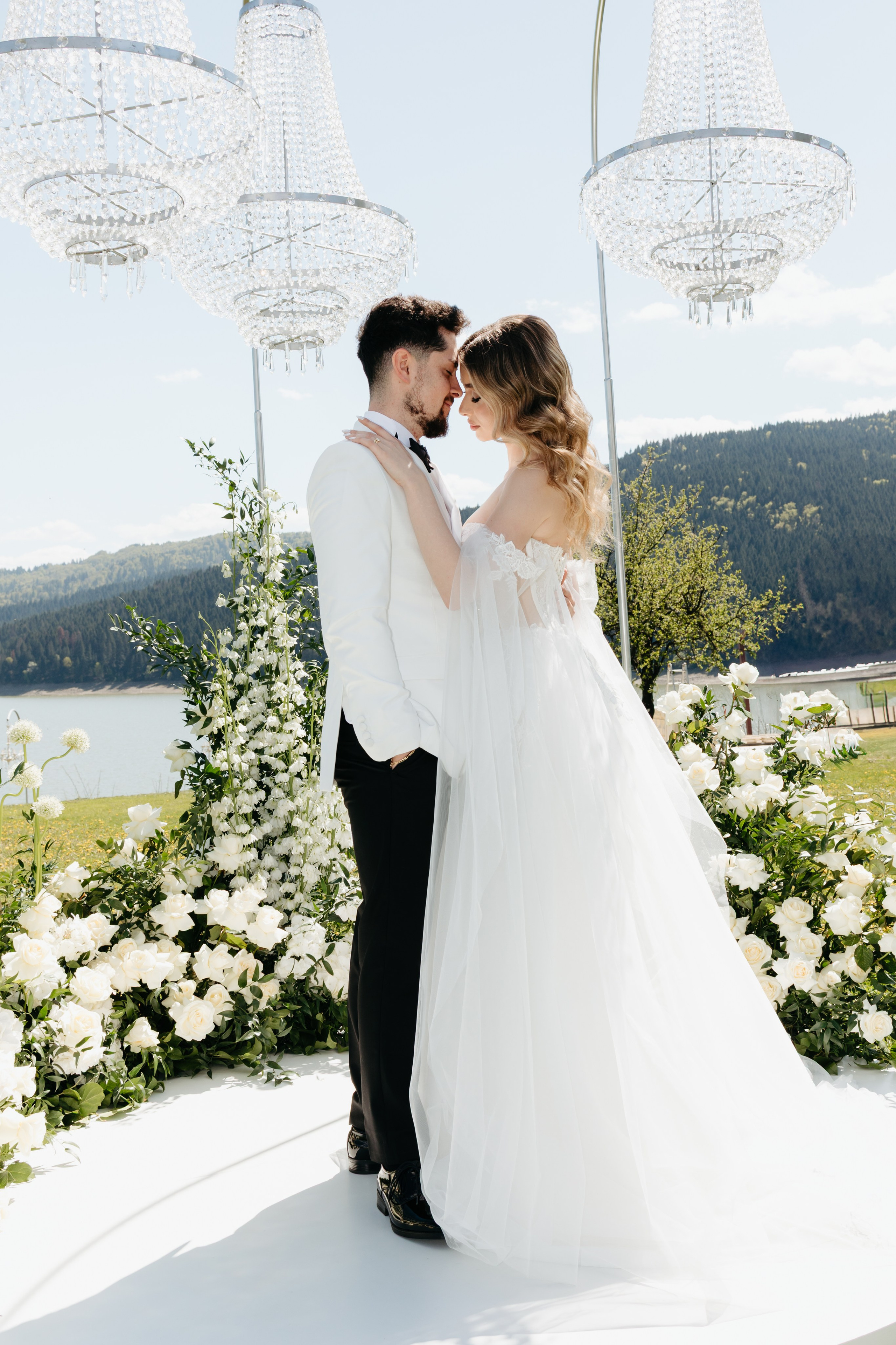 ABOUT ME. Wedding Photographer Editorial Storytelling Cluj, Romania & Europe|Lore Photography