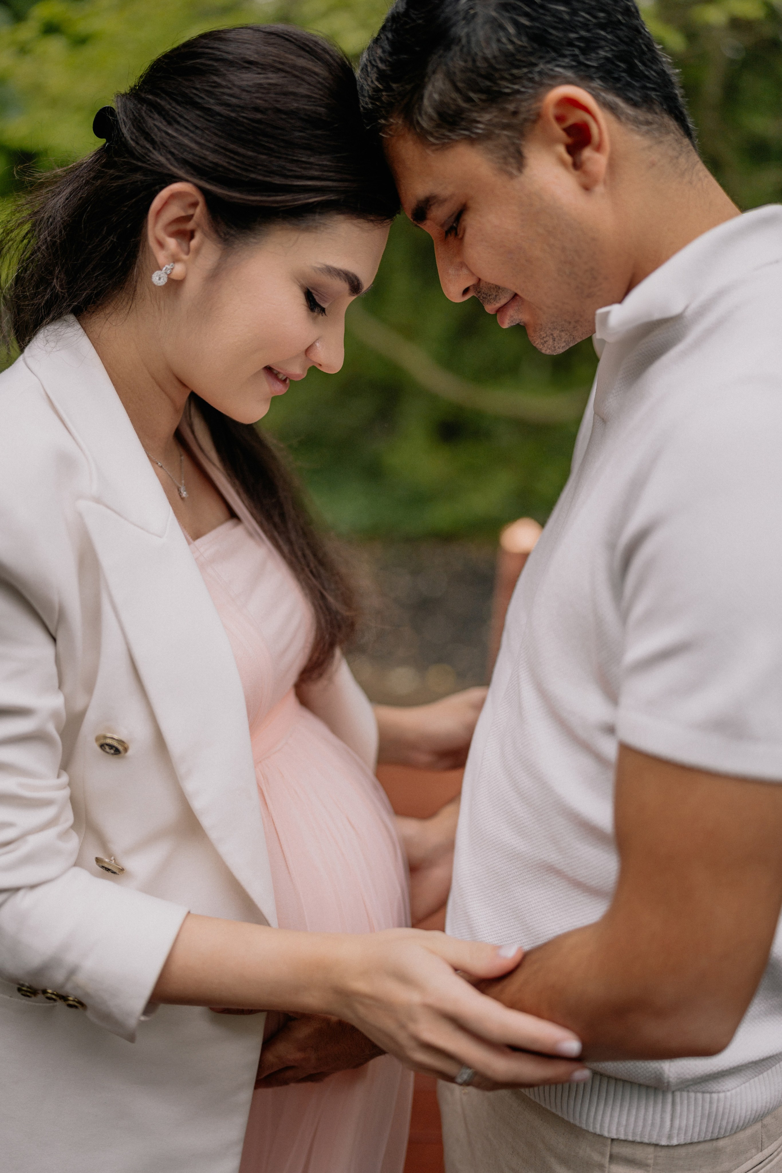 Outdoor Maternity Photography – Capturing Motherhood in Nature. Alisa Tant — Family and newborn photographer Bucks County, Montgomery county, Philadelphia, NJ