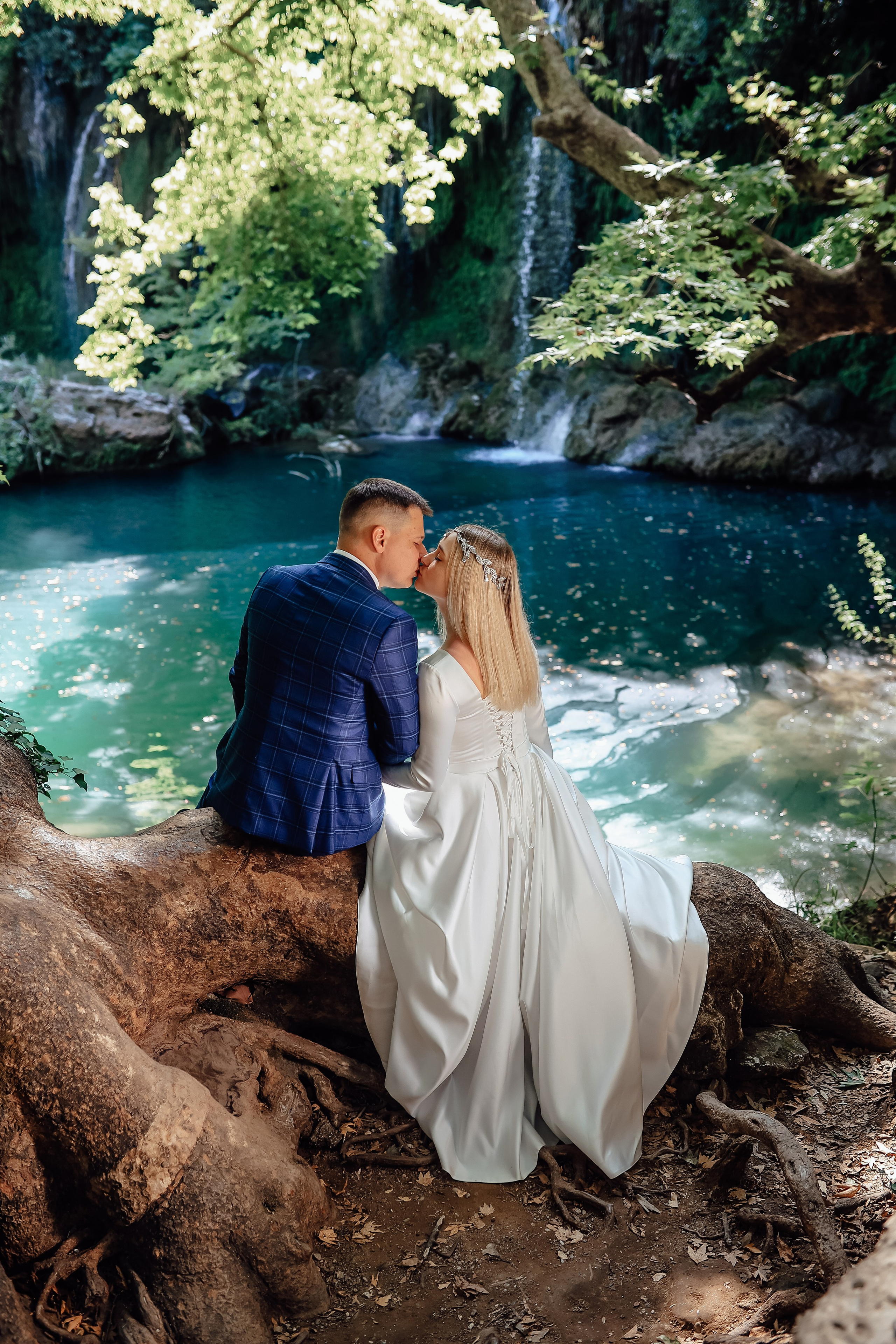 Photoshooting at Kurshunlu waterfall. Photographer in Turkey, Antalya, Kemer, Belek, Side, Kas, Fethiye