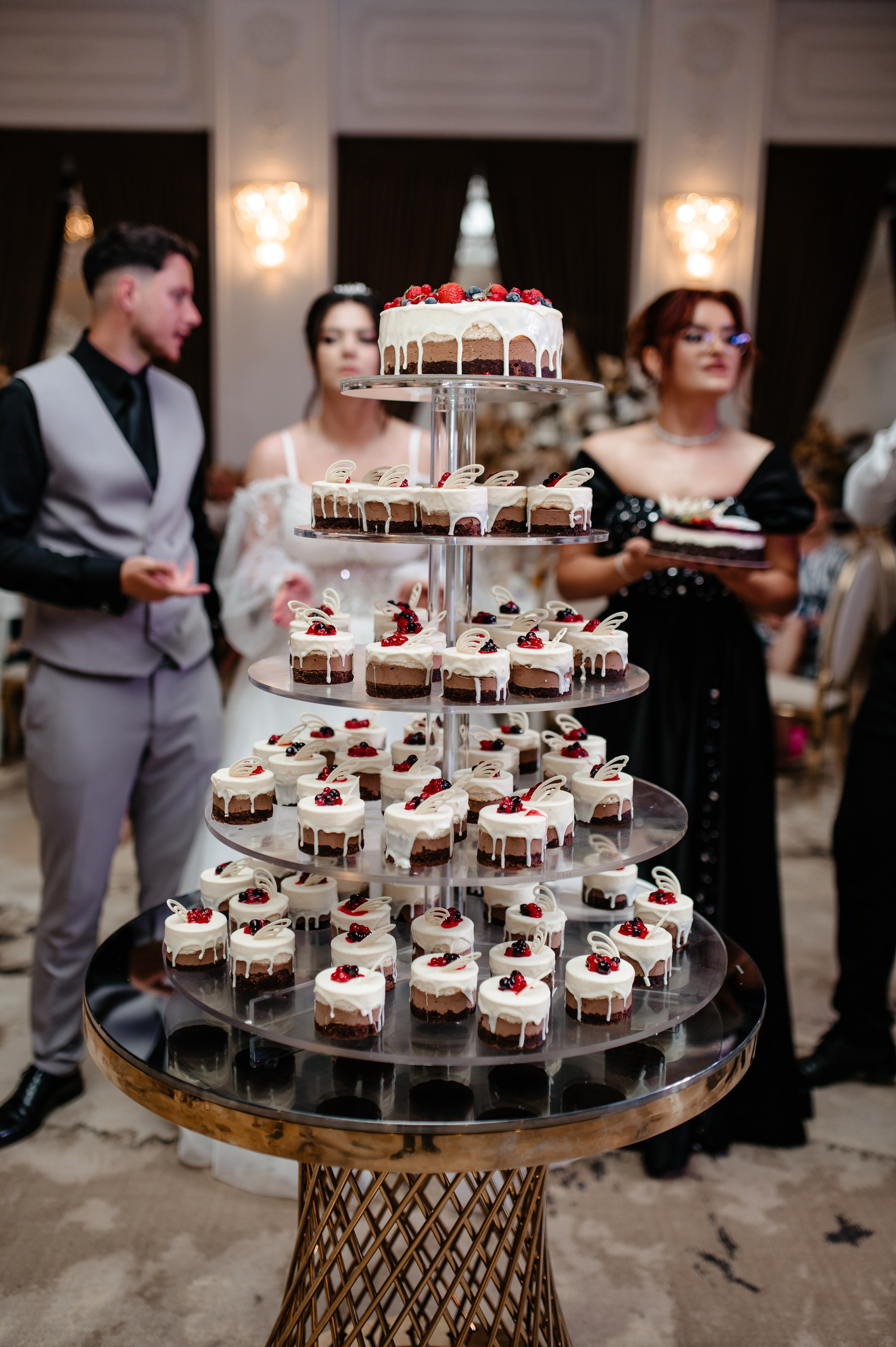 Georgiana & Eduard. Creativeiso.ro