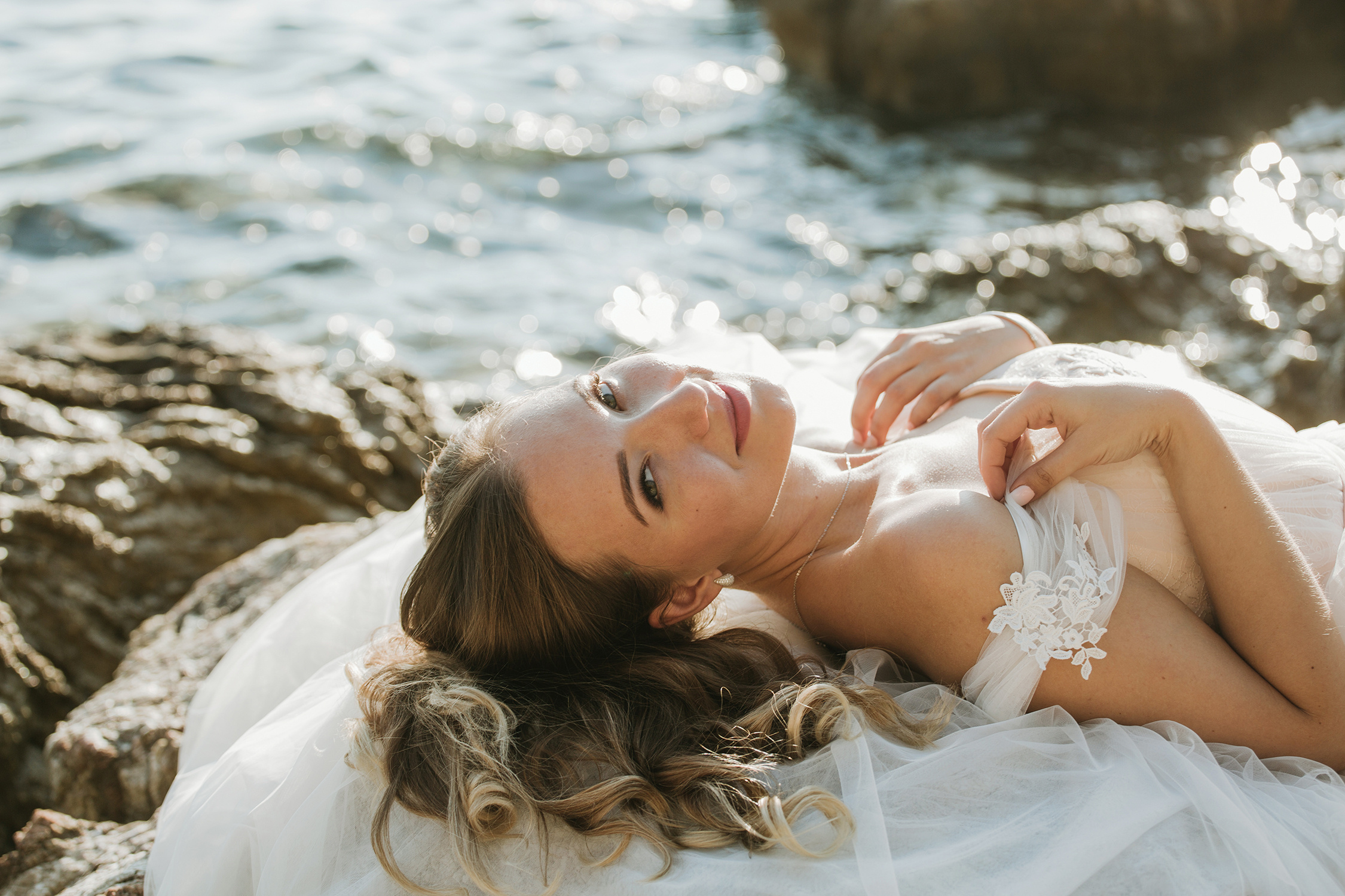 Выездная свадебная фотосессия среди скал в Мармарисе. Фотограф в Каппадокии / Julia Ganch