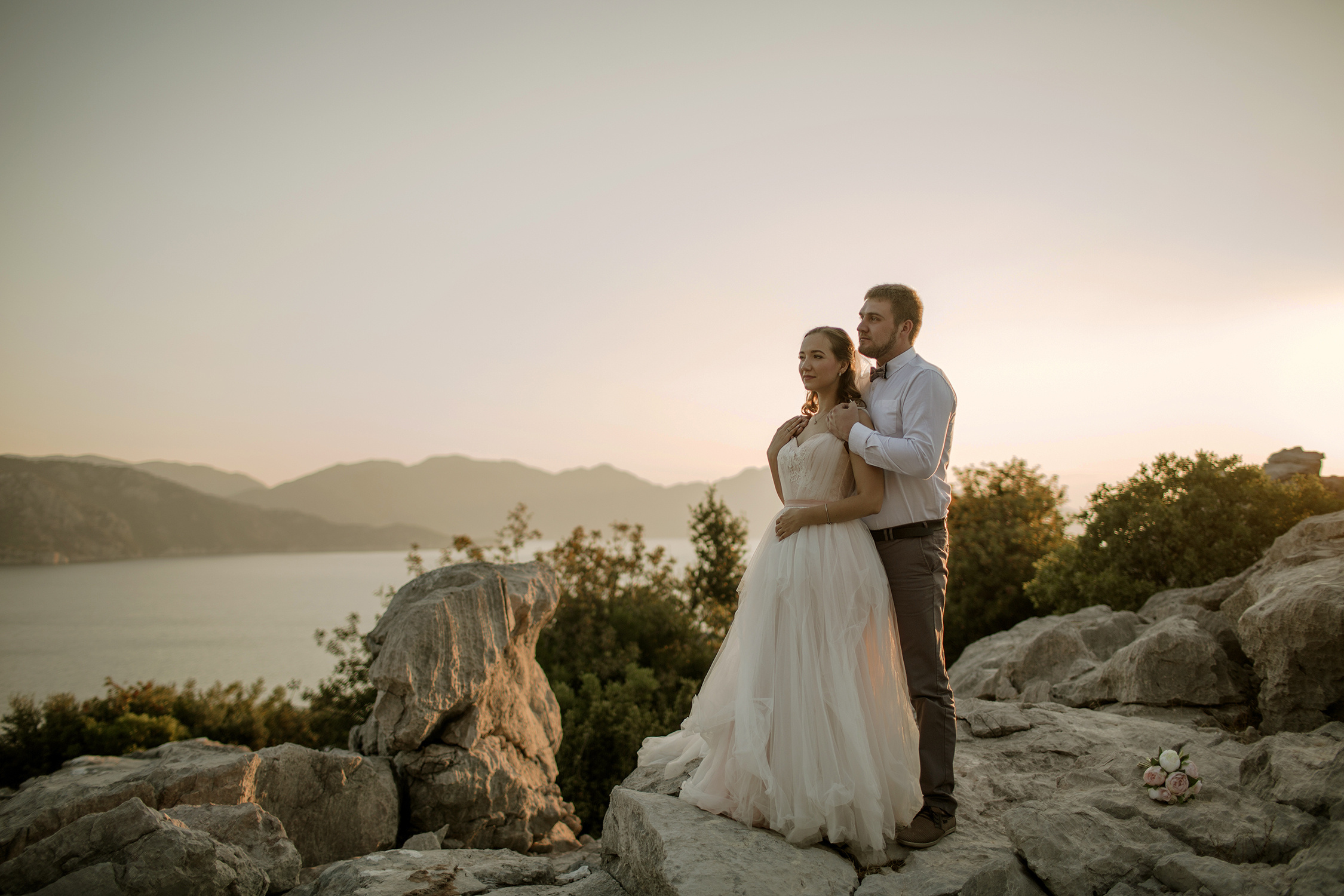Выездная свадебная фотосессия среди скал в Мармарисе. Фотограф в Каппадокии / Julia Ganch