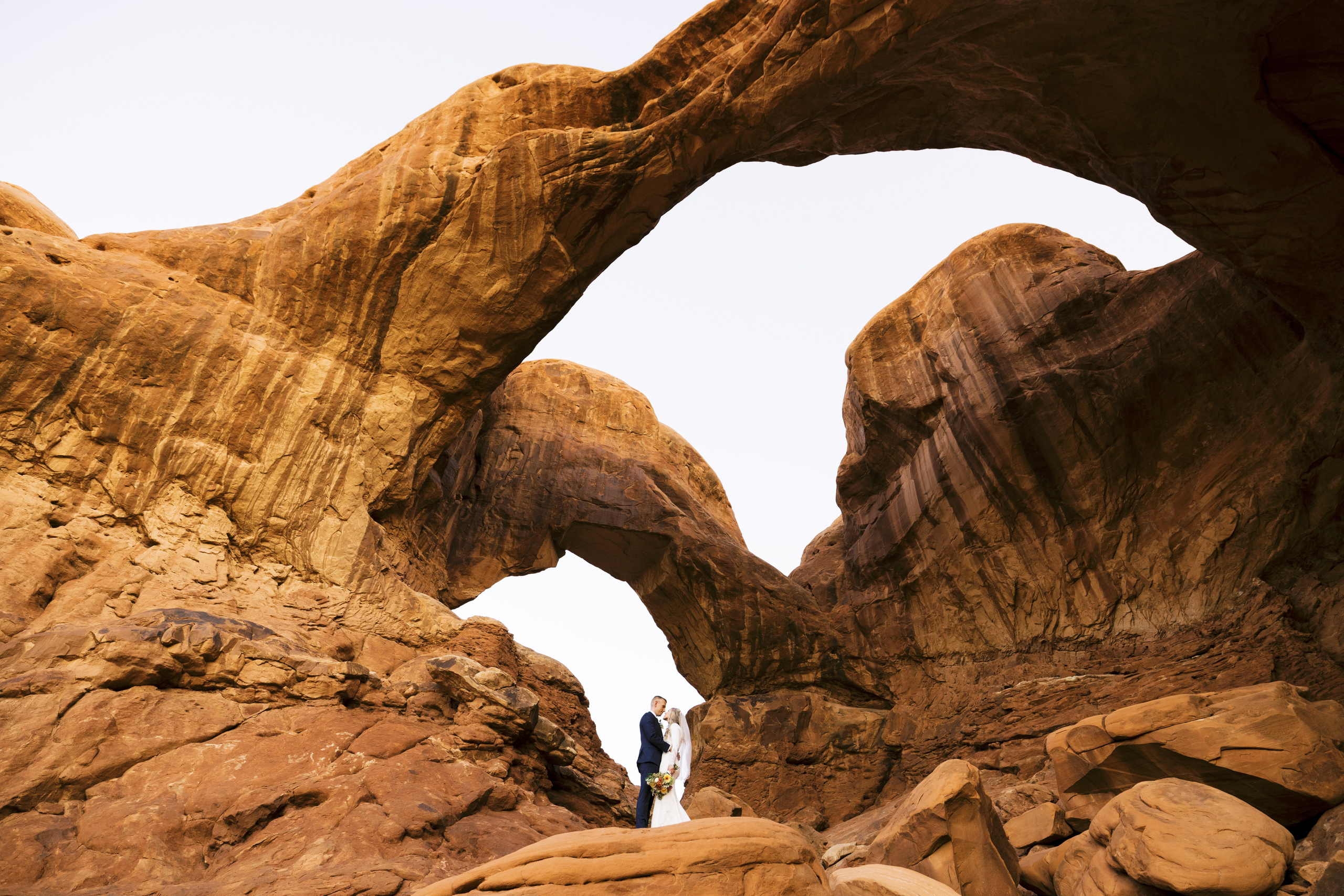 Arches Bridal Photoshoot. Utah Family Photographer