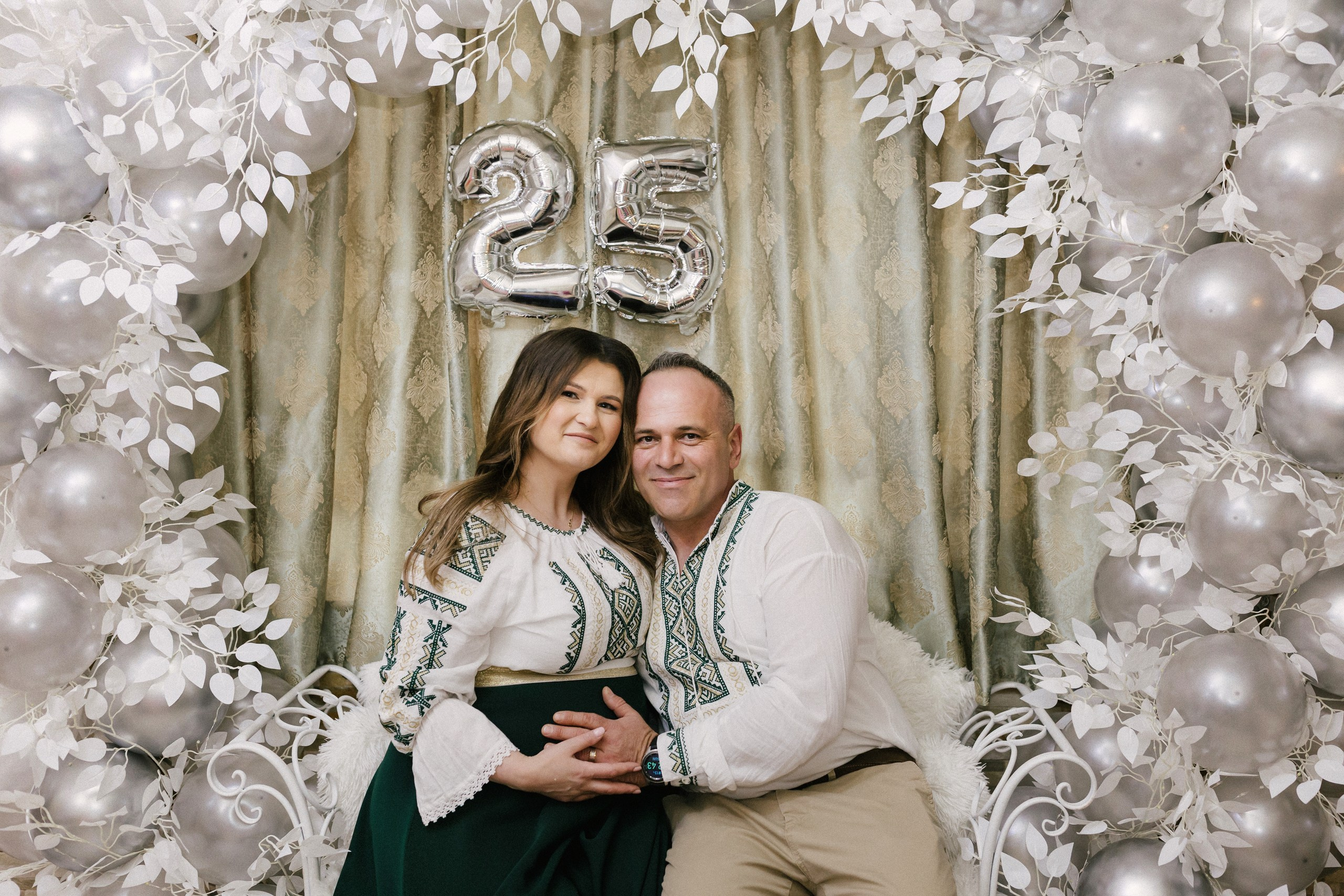 - nunta--fotograf-profesionist-botosani - fotografie-nunta-romantica - imagini-nunta-in-natura-alin-chirila-fotograf - fotografii-cuplu-indragostit-nunta-botosani - sedinta-foto-miri-andrei-iustina-alinofotostudio - amintiri-din-nunta-realizate-de-fotograf-profesionist - povestea-nuntii-andrei-si-iustina-in-imagini-alinofotostudio-fotograf evenimente- evenimente Botoșani -fotograf Suceava - fotograf Iași- servicii foto. servicii foto Botoșani. servicii foto video Botoșani. fotograf nunta. fotograf evenimente. fotograf nunta Botoșani. Alin chirila. Alin chirila fotograf. Alinofotostudio.- servicii foto. servicii foto Botoșani. servicii foto video Botoșani. fotograf nunta. fotograf evenimente. fotograf nunta Botoșani. Alin chirila. Alin chirila fotograf. Alinofotostudio.fotograf stare civilă,poze stare civilă,album foto stare civilă,servicii foto suceava,fotograf evenimente suceava,fotograf nuntă suceava,poze cununie civilă,ședință foto stare civilă,sesiune foto suceava,fotograf profesionist suceava,fotograf botosani,stare civila botosani,alinofotostudio,alin chirila fotograf.servicii foto. servicii foto Botoșani. servicii foto video Botoșani. fotograf nunta. fotograf evenimente. fotograf nunta Botoșani. Alin chirila. Alin chirila fotograf. Alinofotostudio.fotograf stare civilă,poze stare civilă,album foto stare civilă,servicii foto suceava,fotograf evenimente suceava,fotograf nuntă suceava,poze cununie civilă,ședință foto stare civilă,sesiune foto suceava,fotograf profesionist suceava,fotograf botosani,stare civila povestitor prin fotografiebotosani,alinofotostudio,alin chirila fotograf,servicii foto. servicii foto Botoșani. servicii foto video Botoșani. fotograf nunta. fotograf evenimente. fotograf nunta Botoșani. Alin chirila. Alin chirila fotograf. Alinofotostudio.fotograf stare civilă,poze stare civilă,album foto stare civilă,servicii foto suceava,fotograf evenimente suceava,fotograf nuntă suceava,poze cununie civilă,ședință foto stare civilă,sesiune foto suceava,fotograf profesionist suceava,fotograf botosani,stare civila botosani,alinofotostudio,alin chirila fotograf,cununie religioasă botoșani,andreea și neculai,capela militară botoșani,foto conacul zăicești,fotograf nuntă botoșani,fotograf cununie religioasă,foto evenimente botoșani,poze cununie capela militară,ședință foto zăicești,fotograf profesionist botoșaniMire și mireasă – Sergiu & Liliana – ziua nunții, 2024 - Emoții în ziua nunții – Sergiu și Liliana - Dansul mirilor – fotografie artistică nuntă 2024 - Sedinta foto romantică în natură – Sergiu & Liliana - Rochia de mireasă și detalii de nuntă elegan-Album de cununie civilă Florin și Anda – Fotografii profesionale realizate de Alin Chirilă în Botoșani -fotograf prin fotografie-Ședință foto Trash the Dress pe muntele Rarău cu Iulian și Iuliana – fotografie de cuplu, natură montană, emoție autentică surprinsă de Alin Chirilă, povestitor prin fotografie.- "Iulian și Iuliana pe crestele Rarăului – fotografie Trash the Dress în natură" - "Cuplu îmbrățișat la apus pe muntele Rarău – ședință foto după nuntă" - "Rochie de mireasă în vânt pe munte – Trash the Dress Rarău-1. Iulian și Iuliana pe muntele Rarău – ședință foto Trash the Dress în natură, cu peisaj montan spectaculos 2. Cuplu în îmbrățișare pe Rarău – emoție autentică surprinsă după nuntă 3. Rochie de mireasă în bătaia vântului – fotografie artistică Trash the Dress în munți 4. Mire și mireasă privind spre orizont – dragoste și libertate pe muntele Rarău 5. Iuliana zâmbind în rochia de mireasă – portret în natură, Trash the Dress 6. Iulian ținându-și mireasa de mână – ședință foto romantică pe munte 7. Detaliu cu rochia pe stâncă – estetică naturală Trash the Dress Rarău 8. Cuplu în mers pe poteca Rarăului – fotografie simbolică de după nuntă 9. Apus de soare pe Rarău în spatele mirilor – imagine de poveste Trash the Dress 10. Iulian și Iuliana râzând împreună – momente autentice surprinse de Alin Chirilă, povestitor prin fotografie