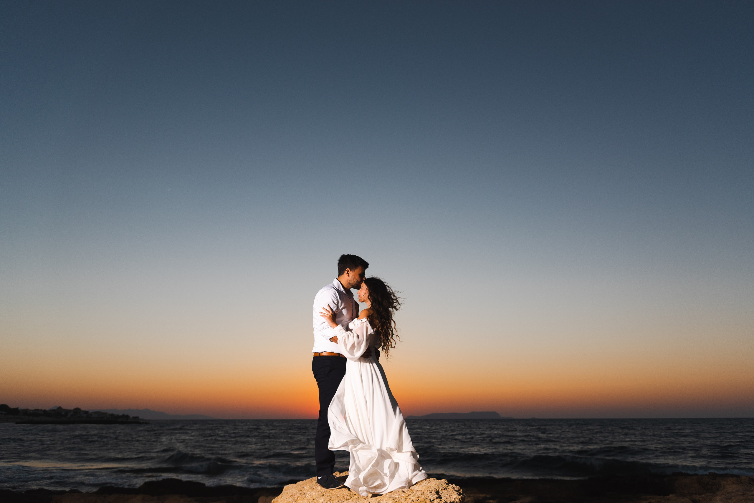 Wedding photographer in Crete on a sunset
