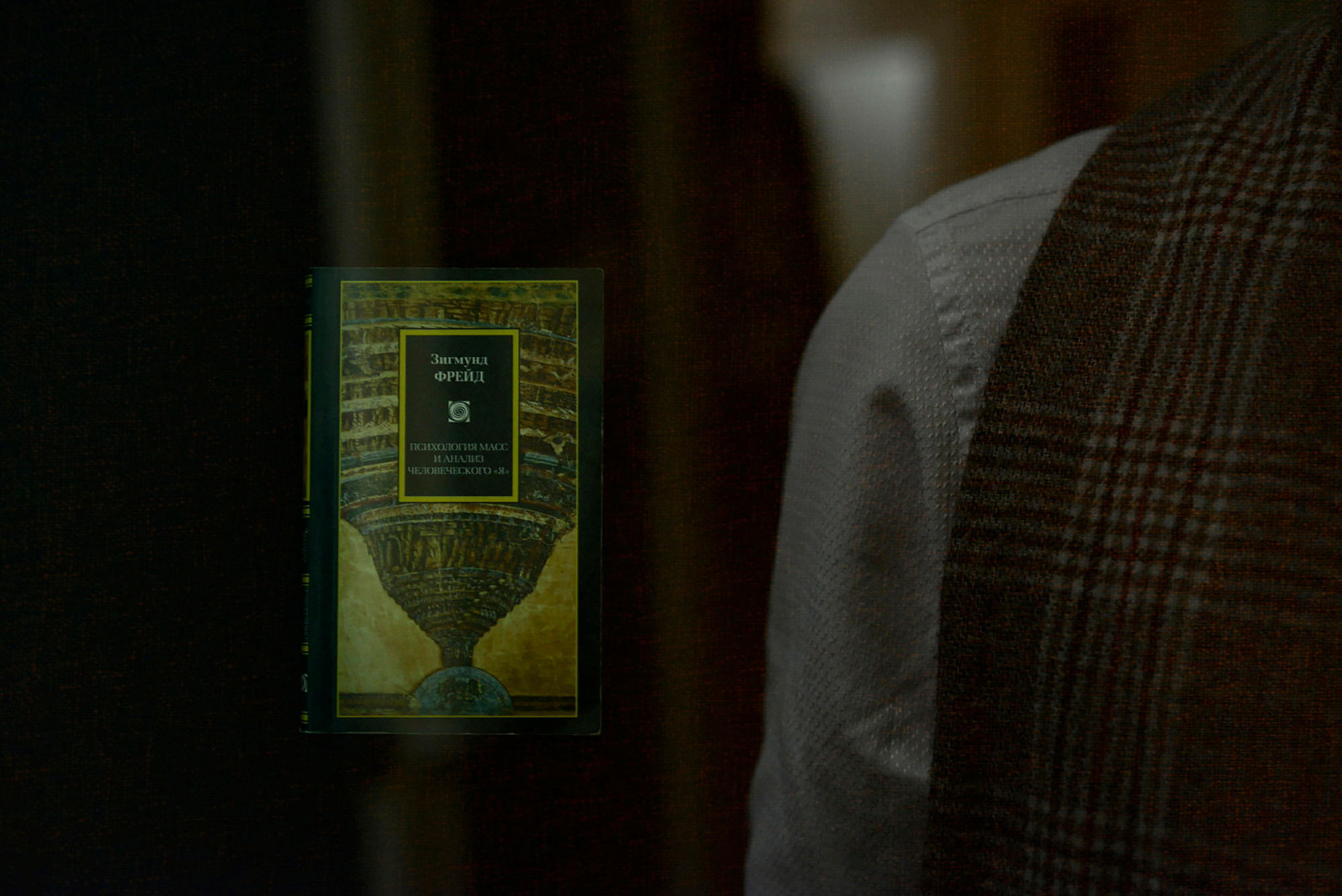 A FRAME OUTSIDE THE FRAME. Documentary photographer in Yerevan Vaghinak Ghazaryan