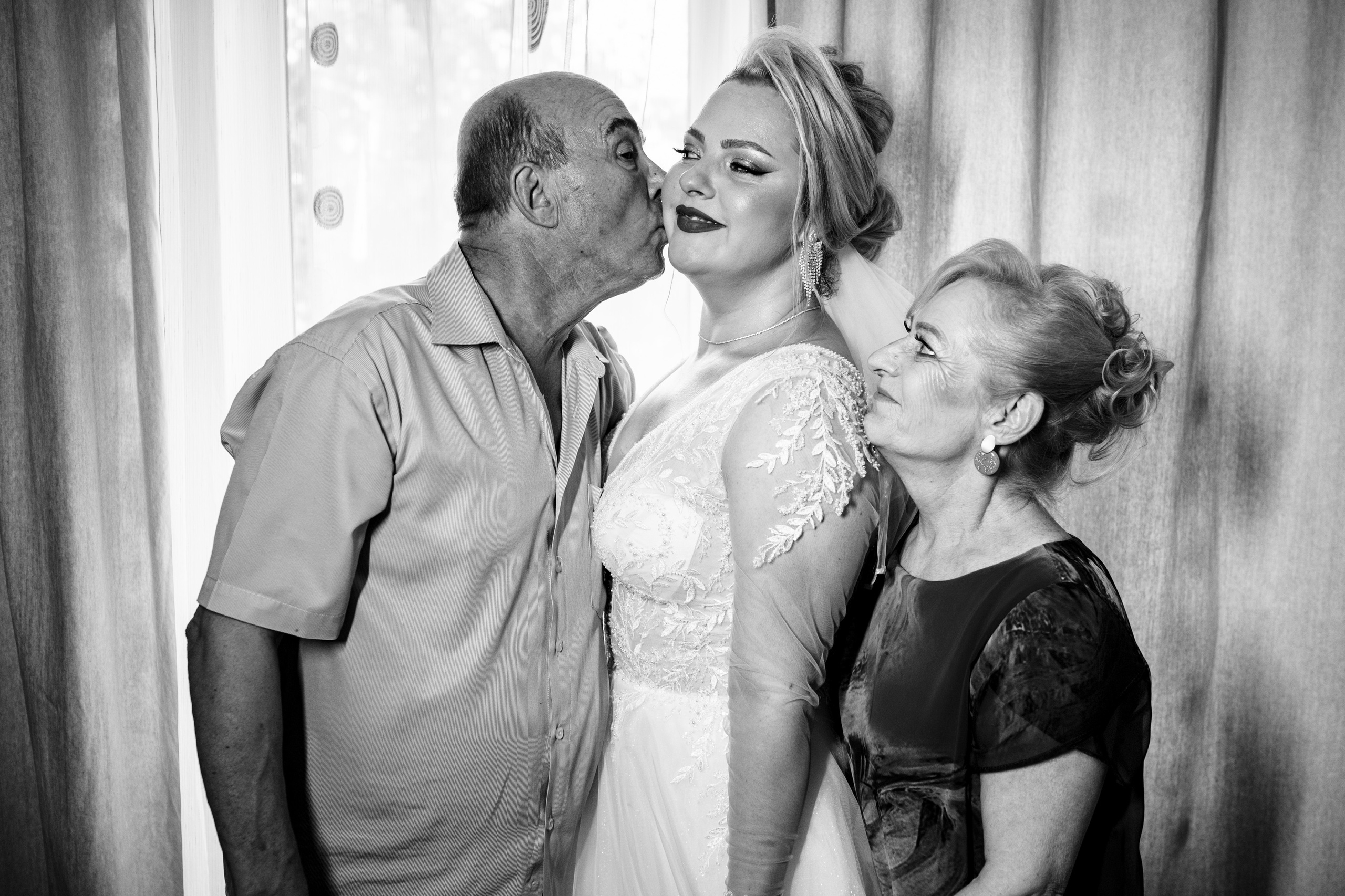 Laura & Bogdan. Acasă