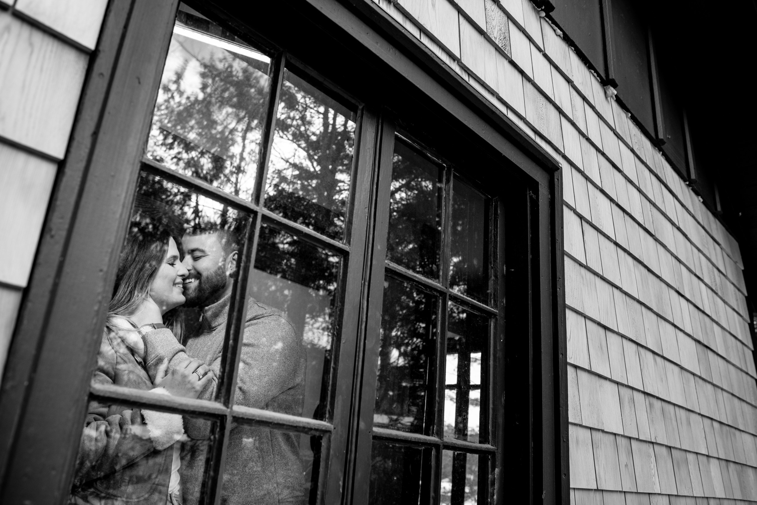 A Love Story in the Snow: Photo Shoot and Surprise Proposal. Wedding photographer in Orlando, Boston & New York Anderson Marques