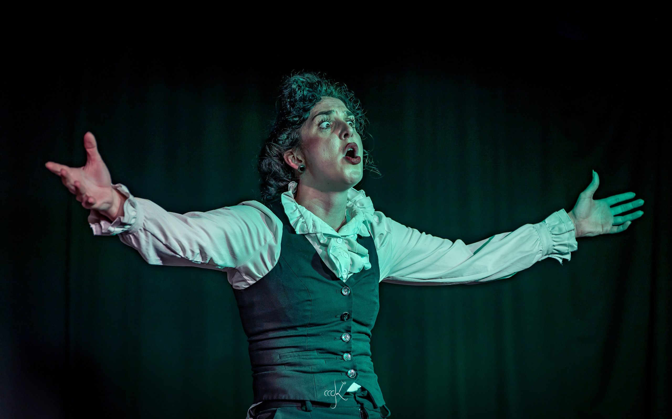 Jekyll & Hyde: A One-Woman Show. Expect Miracles Photography by Kate & Andrew