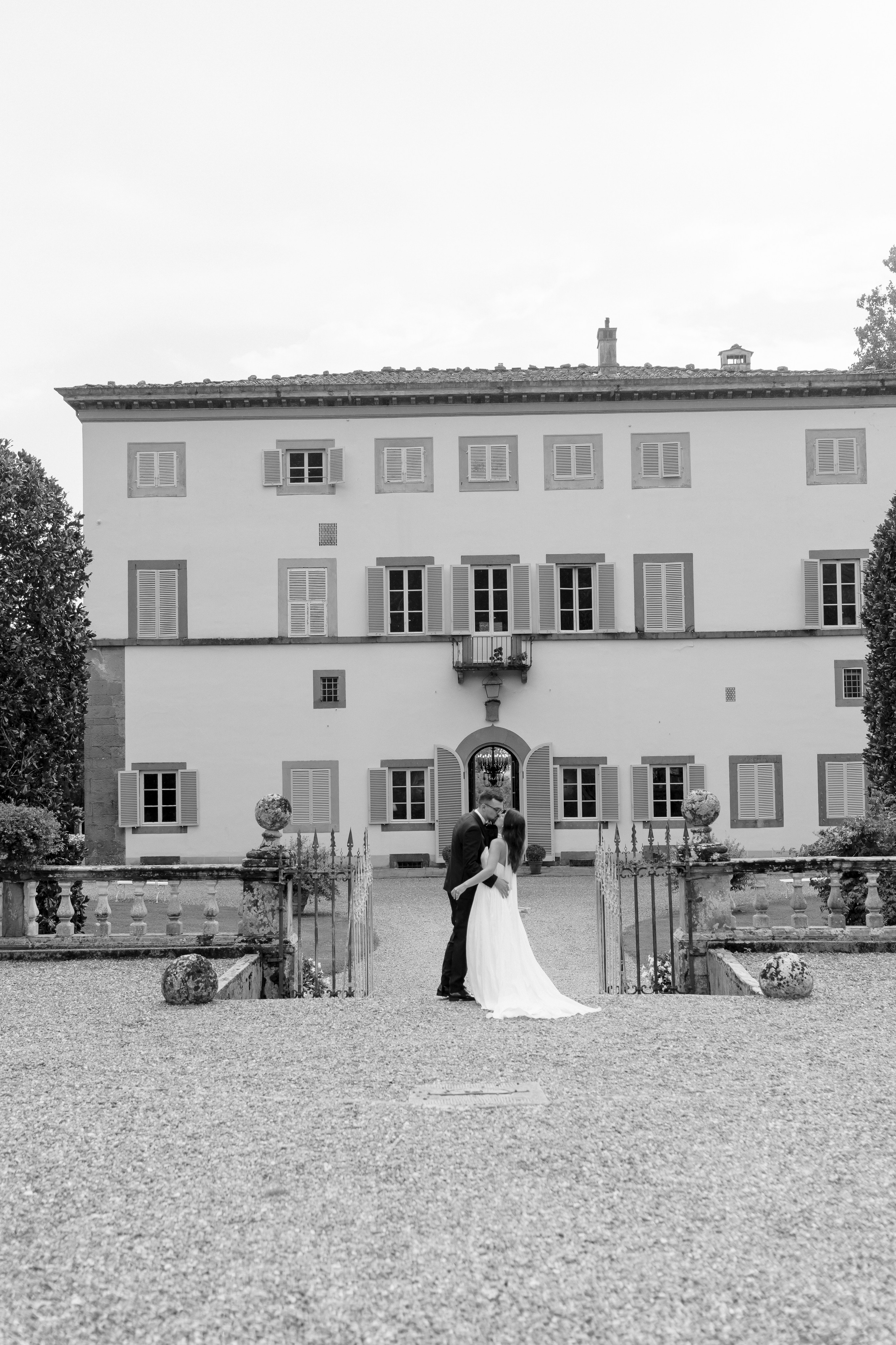Alissa & Jakob · Villa Grabau, Tuscany. Raw Studio: Capturing Elegant weddings accross Europe