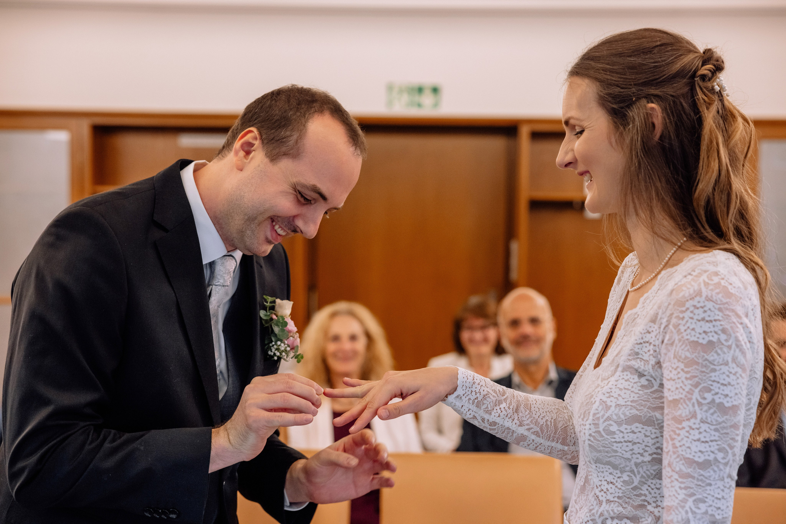 Zeitlose Hochzeit im Standesamt Mandlstraße | München Schwabing. Hochzeitsfotograf München Taufe Familienfotograf Tanja Mauke
