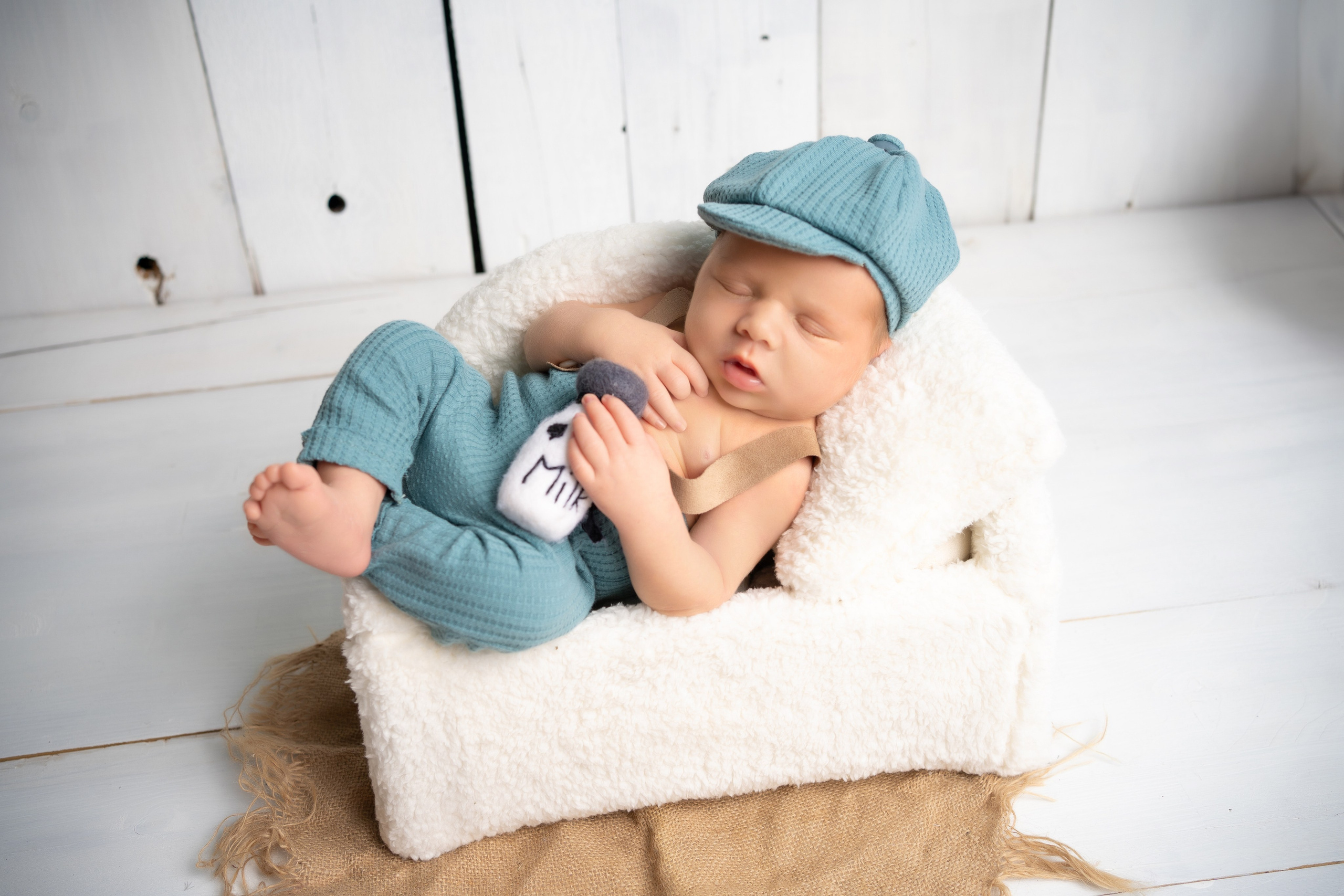 NEWBORN. BabyBumpbyCristinaH