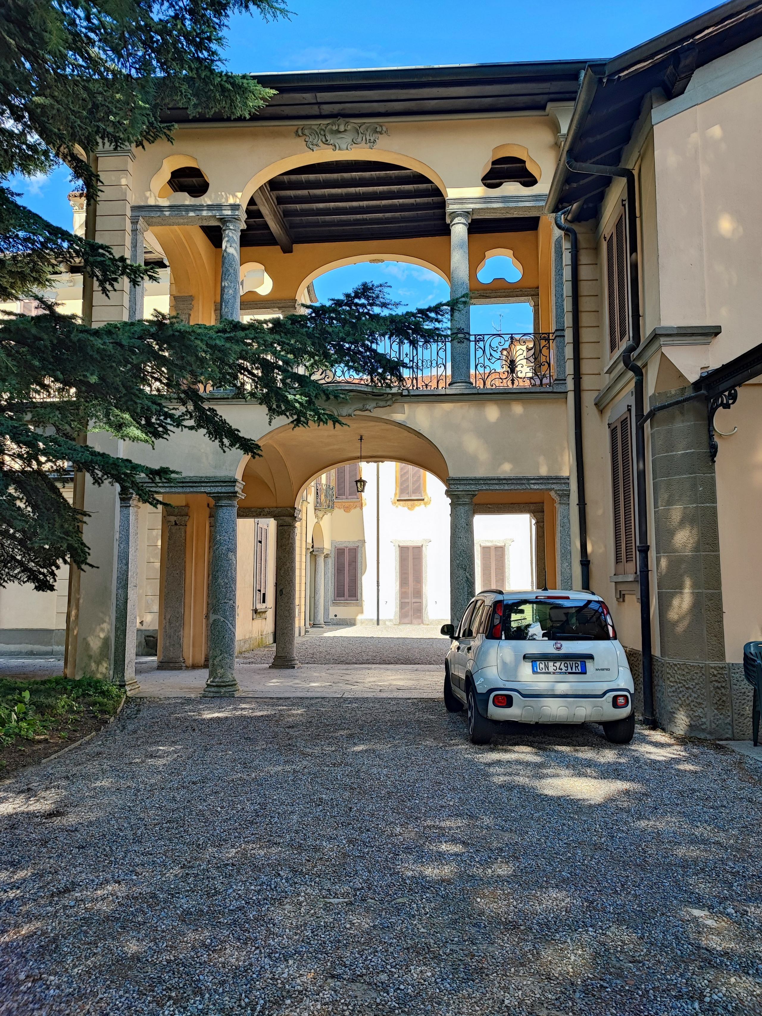 12.10.2025 wedding content day info. Wedding and elopement photographer Italy Tuscany Como Milan Pavia Marija Galaka