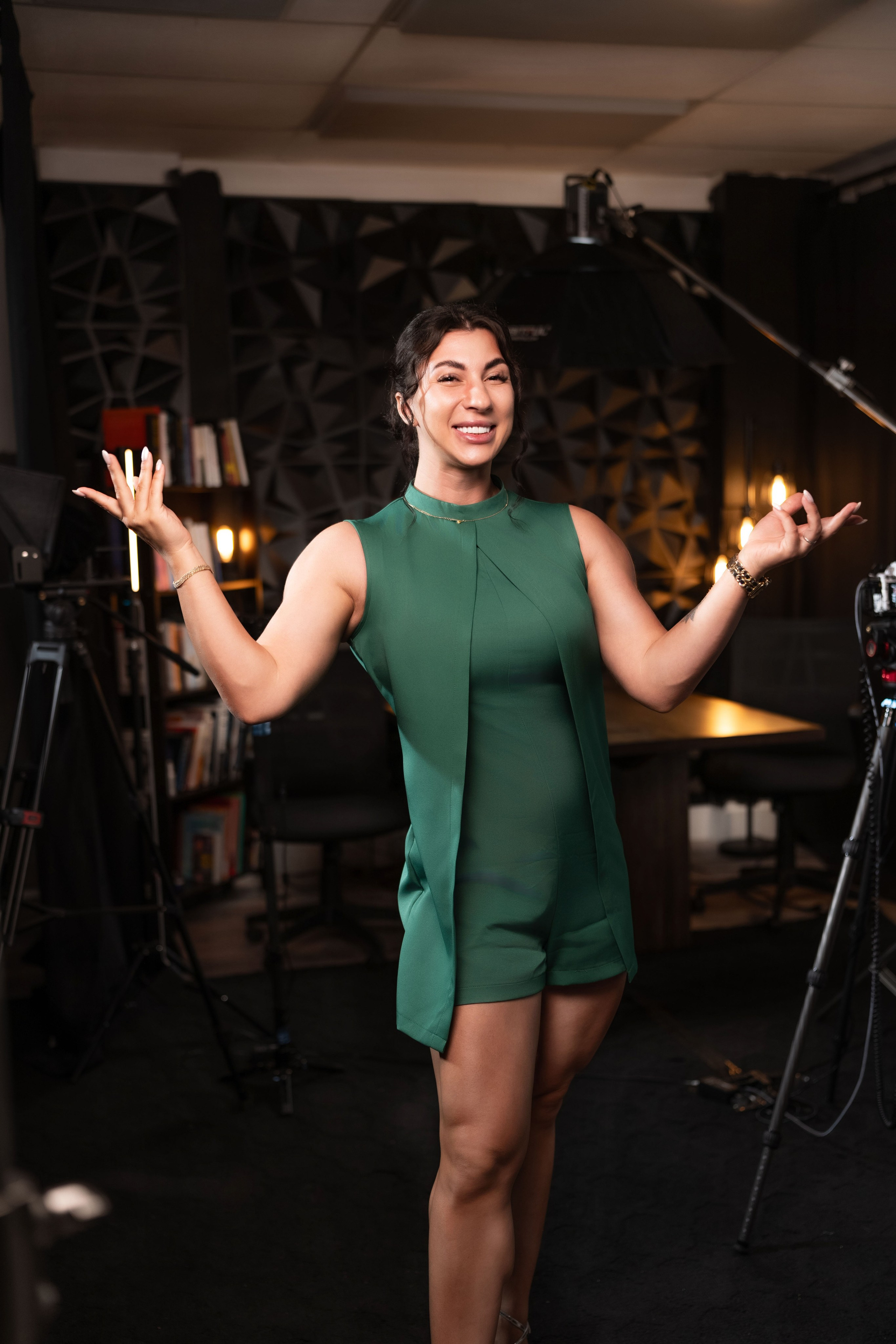 Ирина Недялькова: Фотограф, Тик Ток Коуч, мама блогера. Как мечты ст. НА VIBE УСПЕХА — Блог об экстраординарных людях с Кристиной Самофал