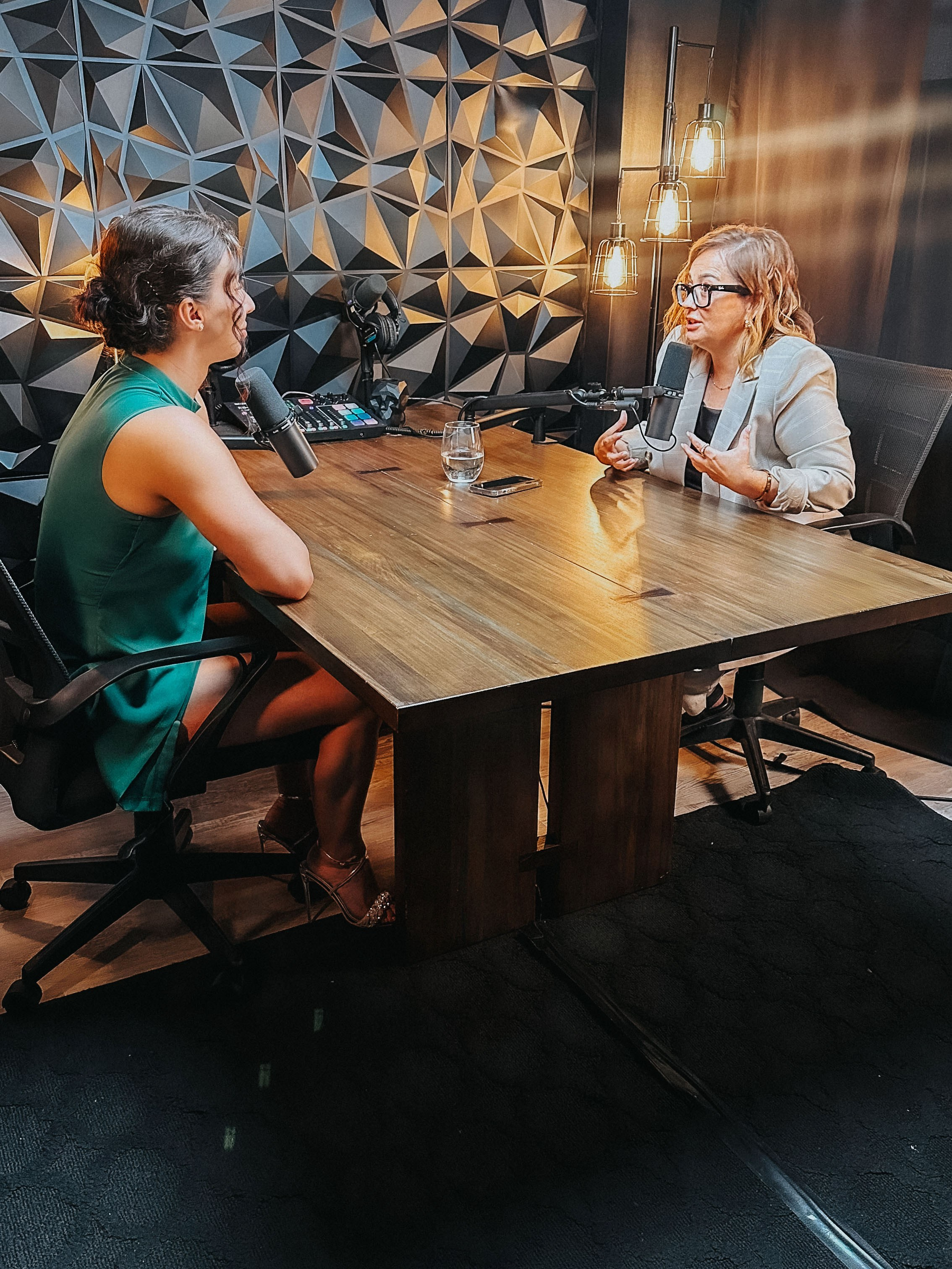 Как помочь дочери добиться успеха и собрать 1 млн подписчиков. ИРА И ЯСЯ. ON THE VIBE OF SUCCESS — A blog about extraordinary people with Kristi