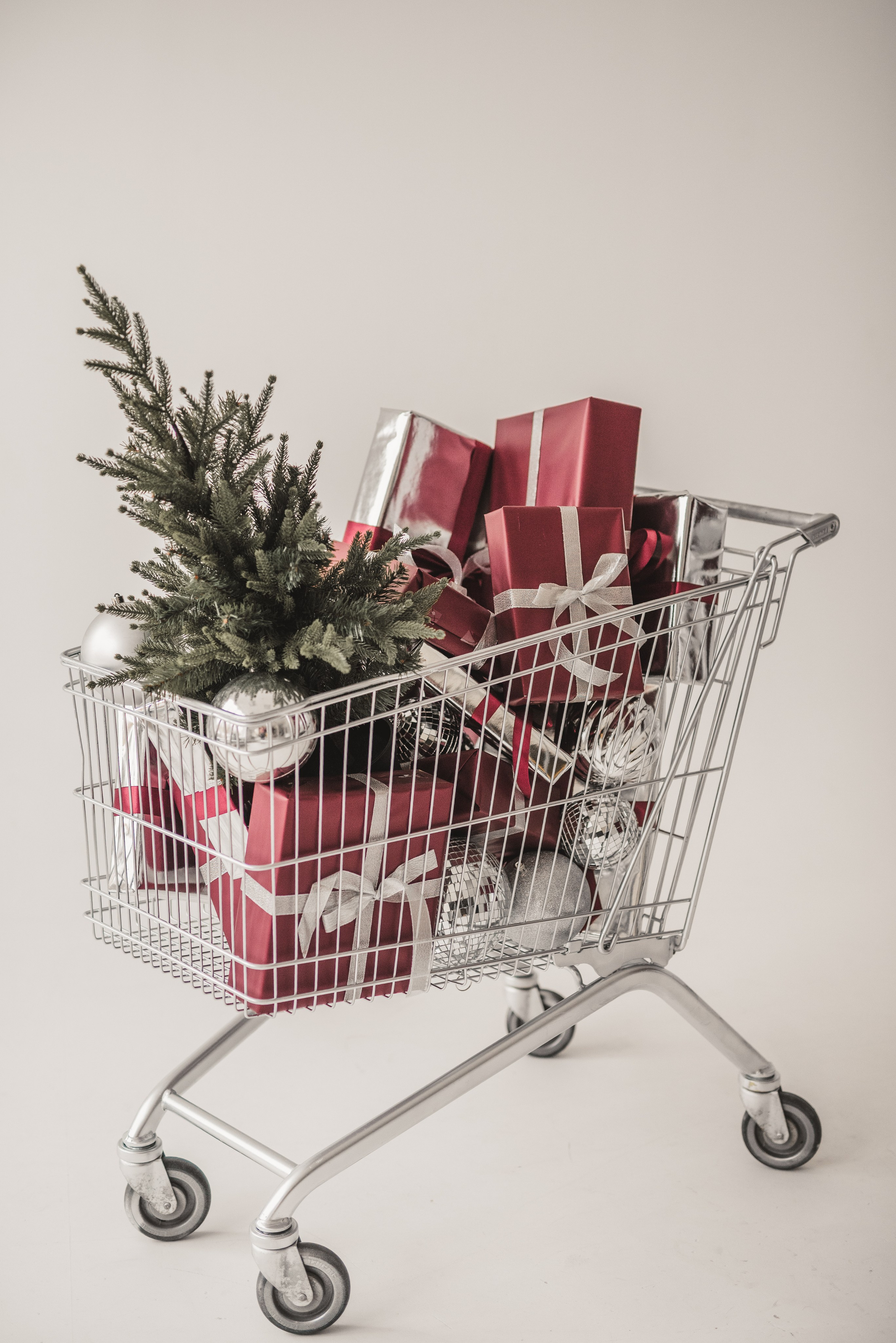 Fotostudijas Ziemassvētku Dekors – Maģiska svētku fotosesijas atmosfēra Rīgā. Fotostudija VEF Rīga