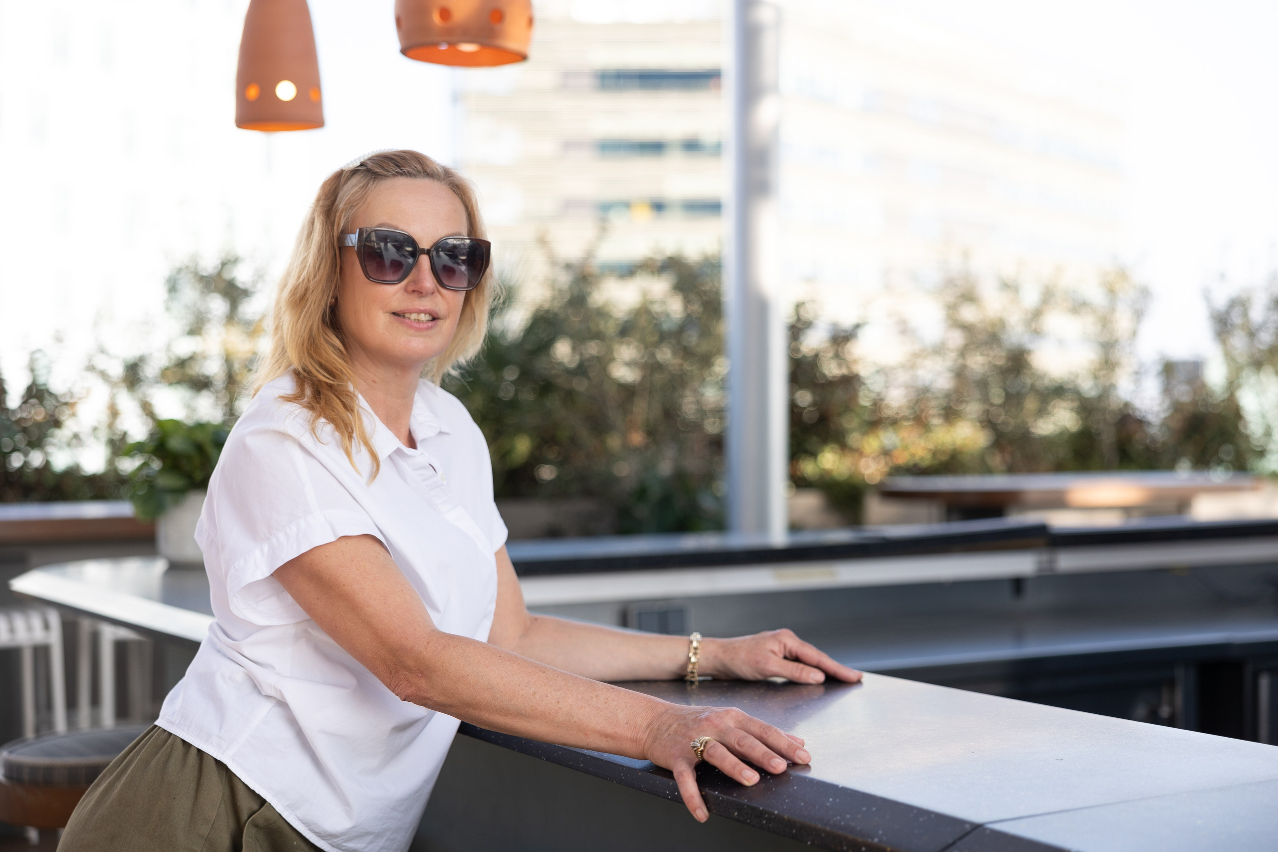 Personal brand photoshoot at The Hoxton, Poblenou hotel’s rooftop. Eugénie Smirnova — your photographer in Toulouse and southwest France
