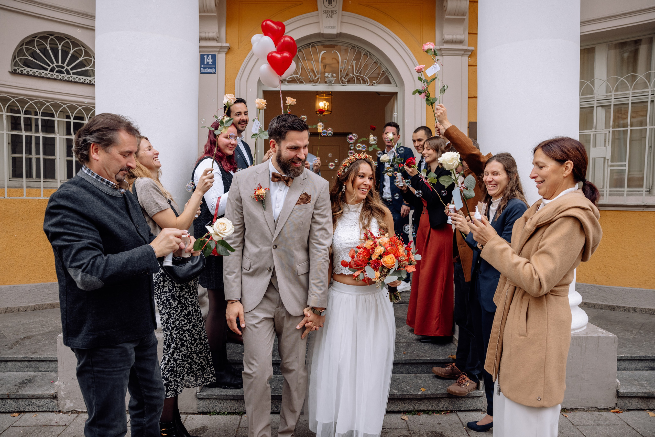 Herbsthochzeit im Standesamt Schwabing. Hochzeitsfotograf München Taufe Familienfotograf Tanja Mauke