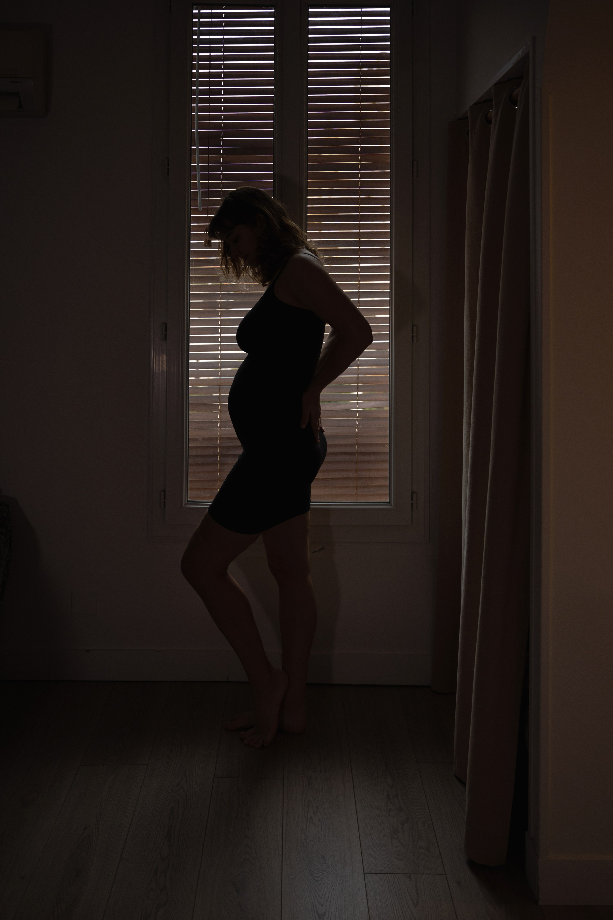 Séance photo grossesse et nouveau-né. Eugénie Smirnova — photographe à Toulouse et dans le sud-ouest de la France