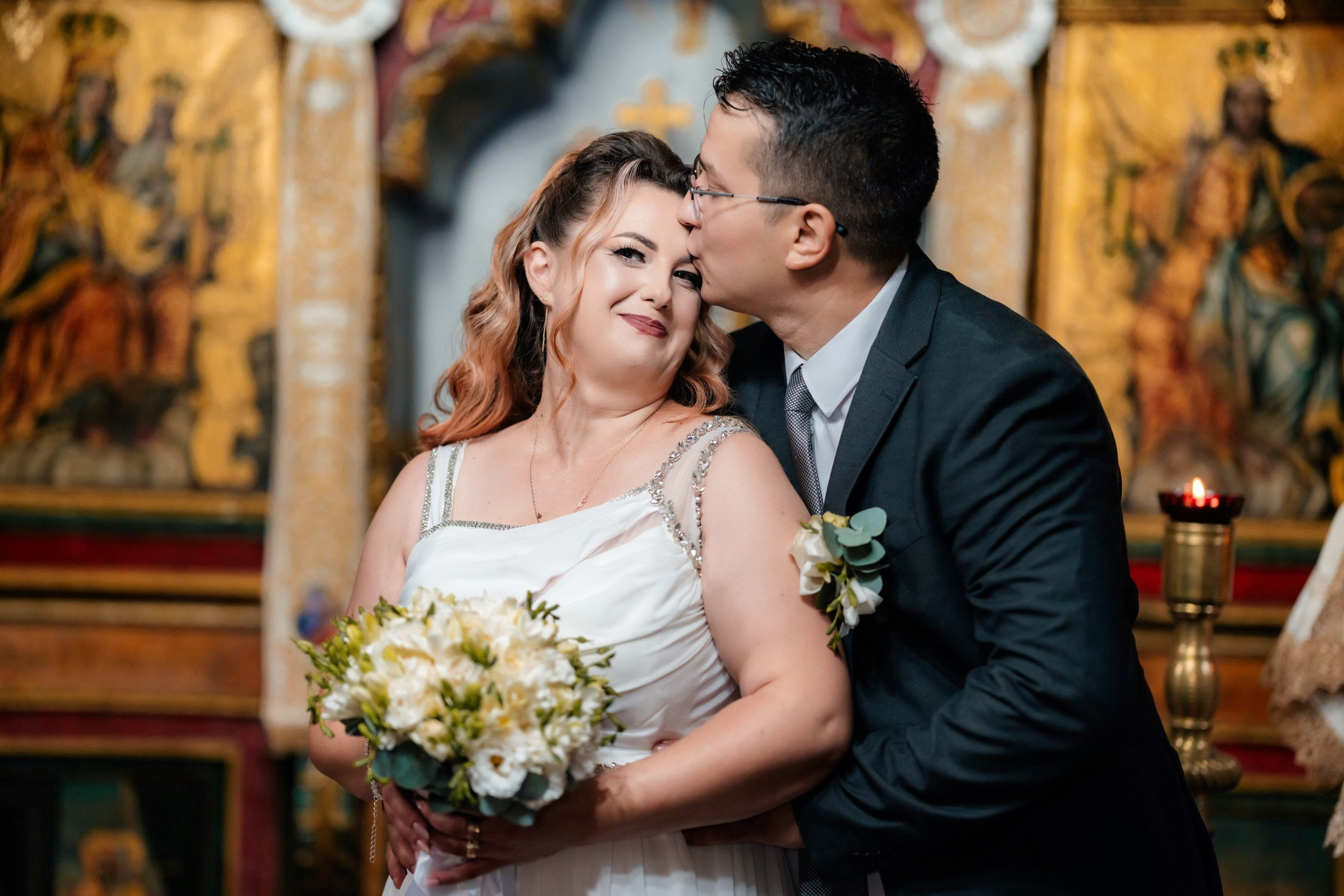 • fotograf cununie religioasă Dorohoi Alexandru și Otilia în biserică • fotograf cununie religioasă Dorohoi moment emoționant schimb de priviri • fotograf cununie religioasă Dorohoi mirii în timpul slujbei • fotograf cununie religioasă Dorohoi cadre naturale din biserică • fotograf cununie religioasă Dorohoi binecuvântarea mirilor • fotograf stare civilă Botoșani Alexandru și Otilia spun DA • fotograf stare civilă Botoșani moment semnare acte oficiale • fotograf stare civilă Botoșani emoții la ieșirea din primărie • fotograf stare civilă Botoșani cadre cu mirii și invitații • fotograf stare civilă Botoșani fotografii naturale și autentice • fotograf nuntă Botoșani ședință foto Alexandru și Otilia • fotograf nuntă Dorohoi cadre romantice ședință foto miri • fotograf nuntă Botoșani portrete elegante miri • fotograf nuntă Dorohoi cadre naturale în lumină caldă • fotograf nuntă Botoșani ședință foto în aer liber • fotograf nuntă Botoșani petrecere dans și distracție • fotograf nuntă Dorohoi momente spontane la petrecere • fotograf nuntă Botoșani invitați pe ringul de dans • fotograf nuntă Dorohoi cadre dinamice de la petrecere • fotograf nuntă Botoșani atmosferă vibrantă și emoții reale • Alin Chirilă fotograf surprinde emoțiile mirilor Alexandru și Otilia • Alin Chirilă fotograf cadre naturale și autentice de nuntă • Alin Chirilă fotograf poveste de dragoste spusă prin imagini • Alin Chirilă fotograf momente reale și emoții sincere • Alin Chirilă fotograf portrete elegante de miri • AlinoFotoStudio fotografie de nuntă Alexandru și Otilia • AlinoFotoStudio cadre artistice cununie religioasă • AlinoFotoStudio ședință foto miri în lumină naturală • AlinoFotoStudio fotografie autentică de nuntă în România • AlinoFotoStudio momente speciale surprinse cu emoție • povestitor prin fotografie surprinde iubirea dintre Alexandru și Otilia • povestitor prin fotografie cadre naturale și emoții reale • povestitor prin fotografie zi de nuntă spusă în imagini • povestitor prin fotografie momente autentice și pline de viață • povestitor prin fotografie amintiri transformate în artă Alin Chirilă fotograf – povestitor prin fotografie la nunta Alexandru și Otilia • AlinoFotoStudio fotograf nuntă – emoții reale surprinse natural • fotograf nuntă Botoșani • fotograf nuntă Dorohoi • fotograf cununie religioasă Dorohoi • fotograf stare civilă Botoșani • fotograf botez Botoșani • Alin Chirilă fotograf • AlinoFotoStudio • povestitor prin fotografie