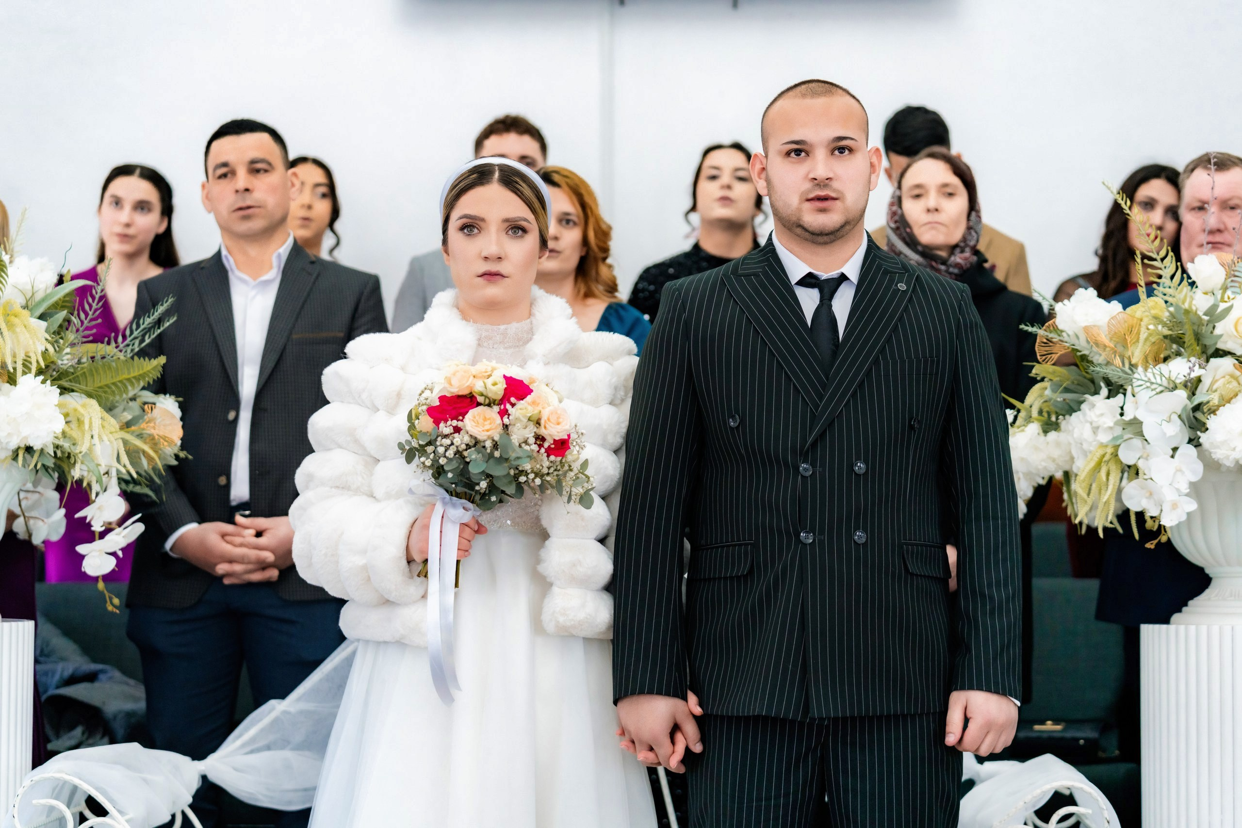 Fotograf nuntă Târgu Neamț – Samuel și Roxana, fotografie autentică realizată de AlinoFotoStudio 2. Fotograf nuntă Iași, Bacău, Suceava și Botoșani – Alin Chirilă surprinzând momente reale de nuntă 3. Fotografie de nuntă cu emoție și credință – AlinoFotoStudio, fotograf povestitor 4. Fotograf profesionist nuntă în Moldova – cadre naturale și pline de emoție 5. Alin Chirilă fotograf nuntă – poveste reală surprinsă prin fotografie 6. Fotograf nuntă cu stil documentar – momente autentice din ziua nunții Pregătiri mireasă acasă – fotografie naturală realizată de Alin Chirilă fotograf nuntă 8. Detalii din ziua nunții – fotograf nuntă Iași și Botoșani, AlinoFotoStudio 9. Emoții din dimineața nunții – fotograf profesionist Moldova 10. Cadre autentice din pregătiri – fotograf nuntă Suceava și Bacău Ceremonie religioasă nuntă – moment emoționant surprins de fotograf Alin Chirilă 12. Nuntă cu valori creștine – fotografie din biserică realizată cu discreție 13. Rugăciune și emoție în ziua nunții – fotograf nuntă Târgu Neamț 14. Legământ în fața lui Dumnezeu – fotografie de nuntă autentică 15. Fotograf nuntă biserică – momente sincere și pline de semnificație Petrecere de nuntă – cadre naturale realizate de AlinoFotoStudio 17. Bucurie și dans la nuntă – fotograf nuntă Iași și împrejurimi 18. Momente autentice de la restaurant – fotograf nuntă Bacău Suceava 19. Atmosferă de nuntă surprinsă discret – Alin Chirilă fotograf -AlinoFotoStudio – fotograf nuntă cu abordare naturală și emoțională 21. Alin Chirilă fotograf – povestitor prin fotografie de nuntă 22. Fotograf nuntă în Moldova – stil documentar și autentic 23. Fotografie de nuntă sinceră și elegantă – AlinoFotoStudio- Fotograf nuntă Iași Bacău Suceava Botoșani – Alin Chirilă AlinoFotoStudio 26. Fotograf nuntă Târgu Neamț și Moldova – fotografie profesională de eveniment 27. Fotograf nuntă cu valori creștine și stil documentar – AlinoFotoStudio - Alin Chirilă – AlinoFotoStudio Fotograf nuntă Iași • Bacău • Suceava • Botoșani - Samuel & Roxana, Târgu Neamț -Momente reale, trăite sincer și păstrate pentru totdeauna.