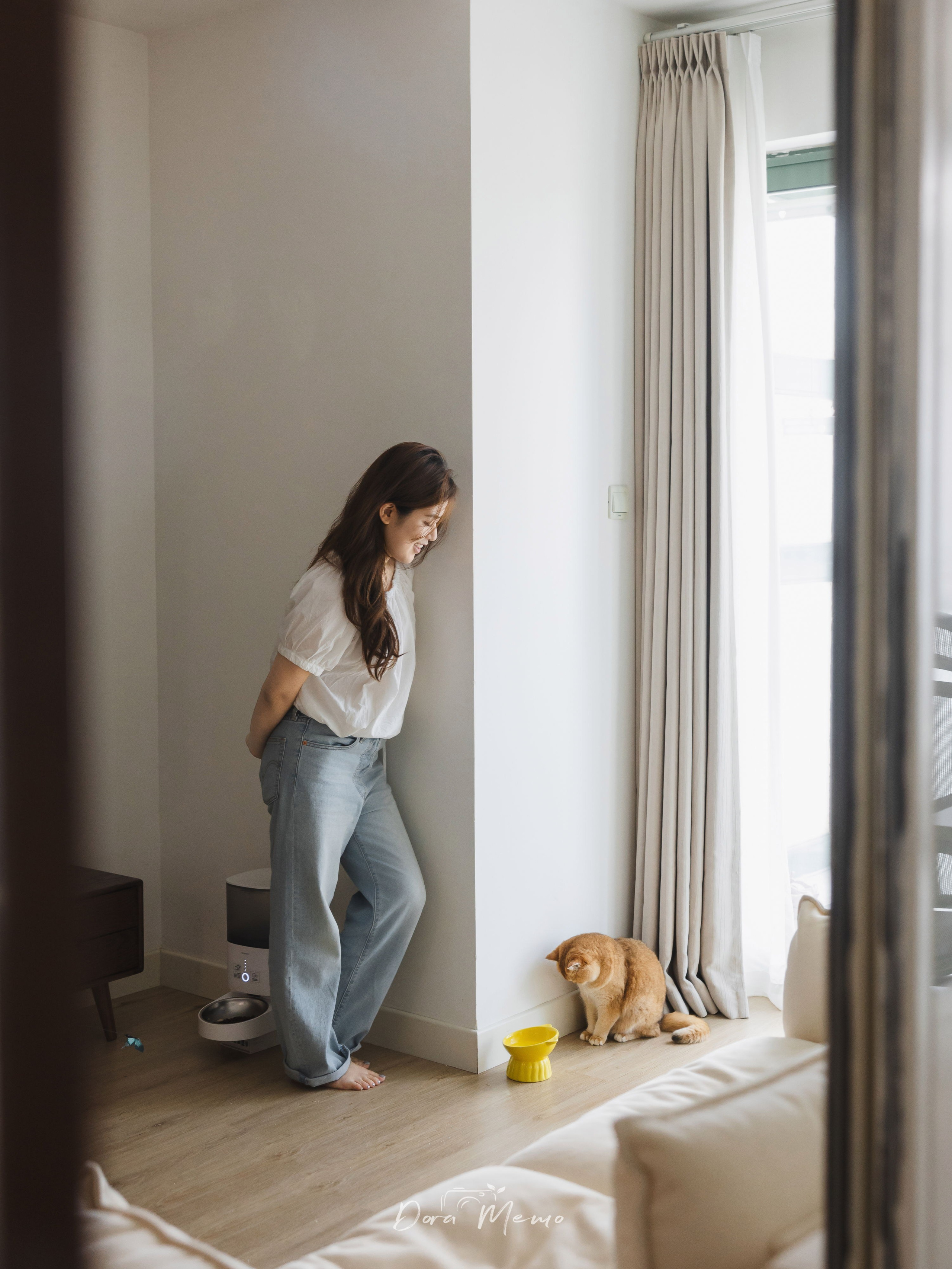Shanghai Family Photographer — At-Home Pet Family Session with Jiumei