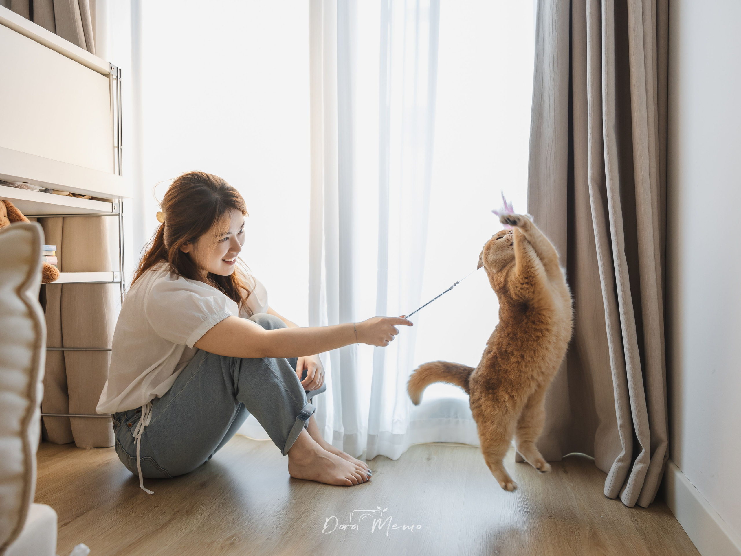 Shanghai Family Photographer — At-Home Pet Family Session with Jiumei