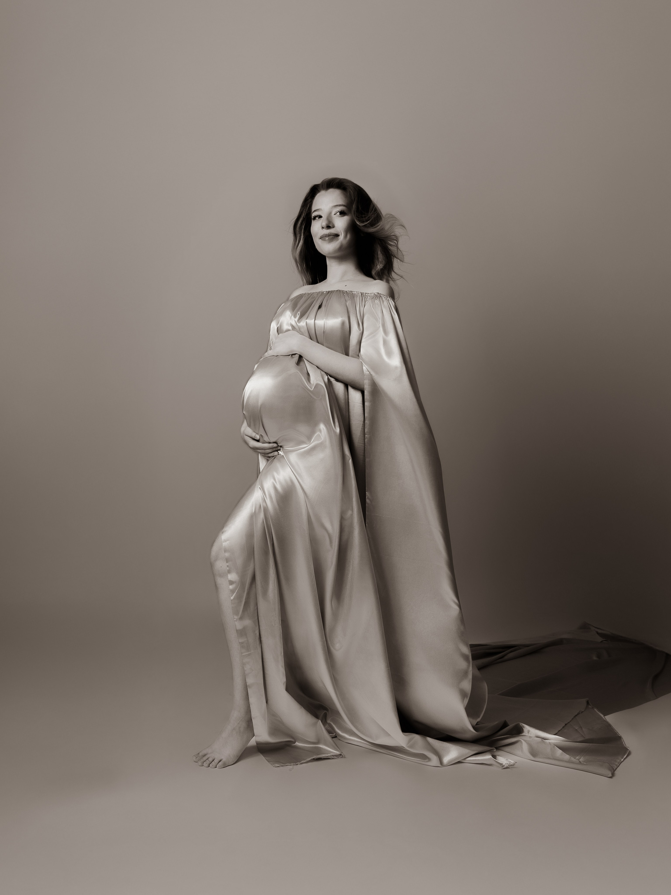 Studio. Romantic & Soulful Photography by Natalia Olhova in Rotterdam