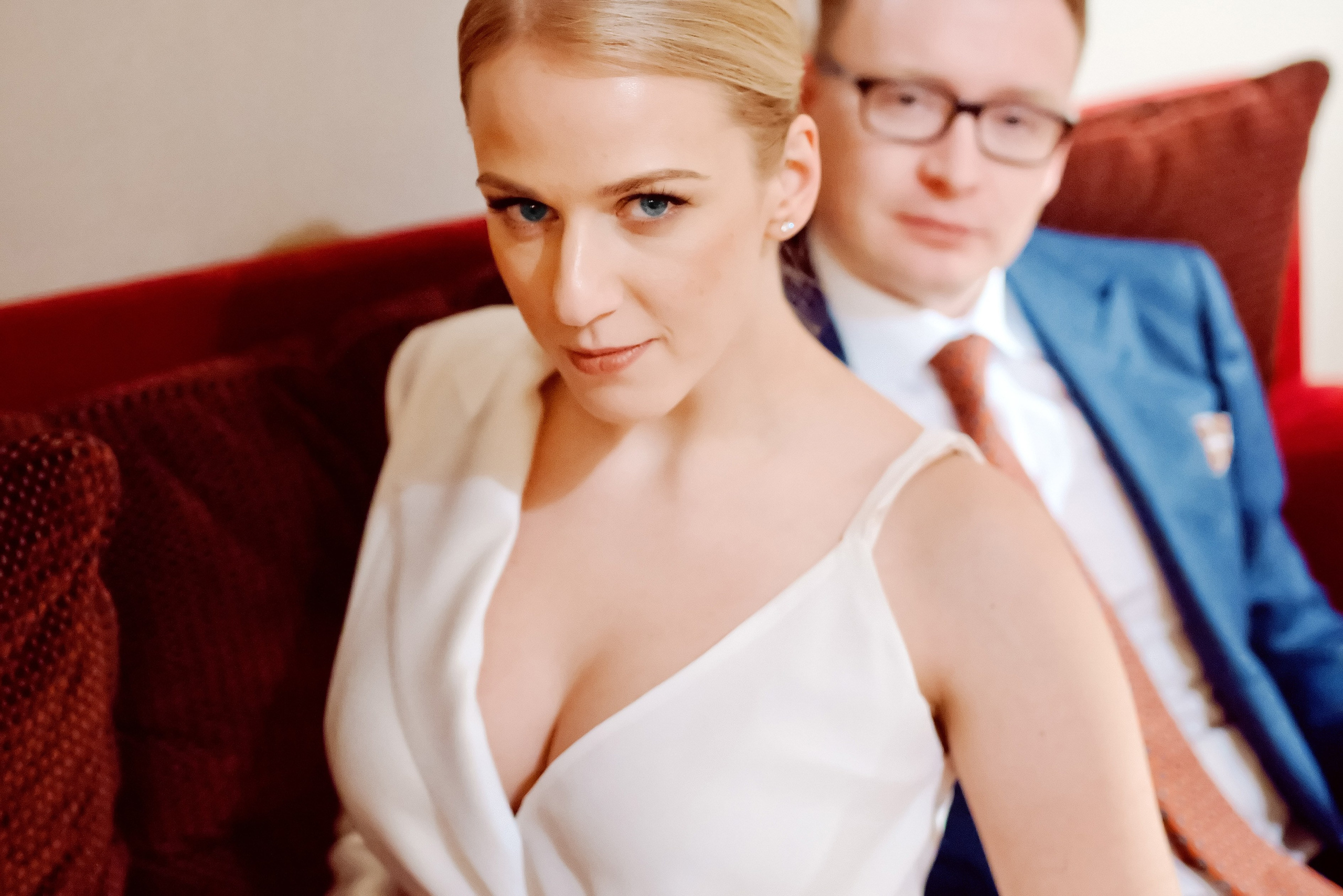 Vestuvių fotosesija, ceremonija, Vestuvių pasiruošimo fotografavimas. Vestuvių fotografas Vilnius Trakai kaina vestuvių fotografavimas fotografė personal.lt photogrpahy kainos jaunoji jaunikis nuotaka santuoka vestuvės, profesionali natūrali meninė reportažinė klasikinė fotosesija, vestuvių fotosesija gamtoje dvare