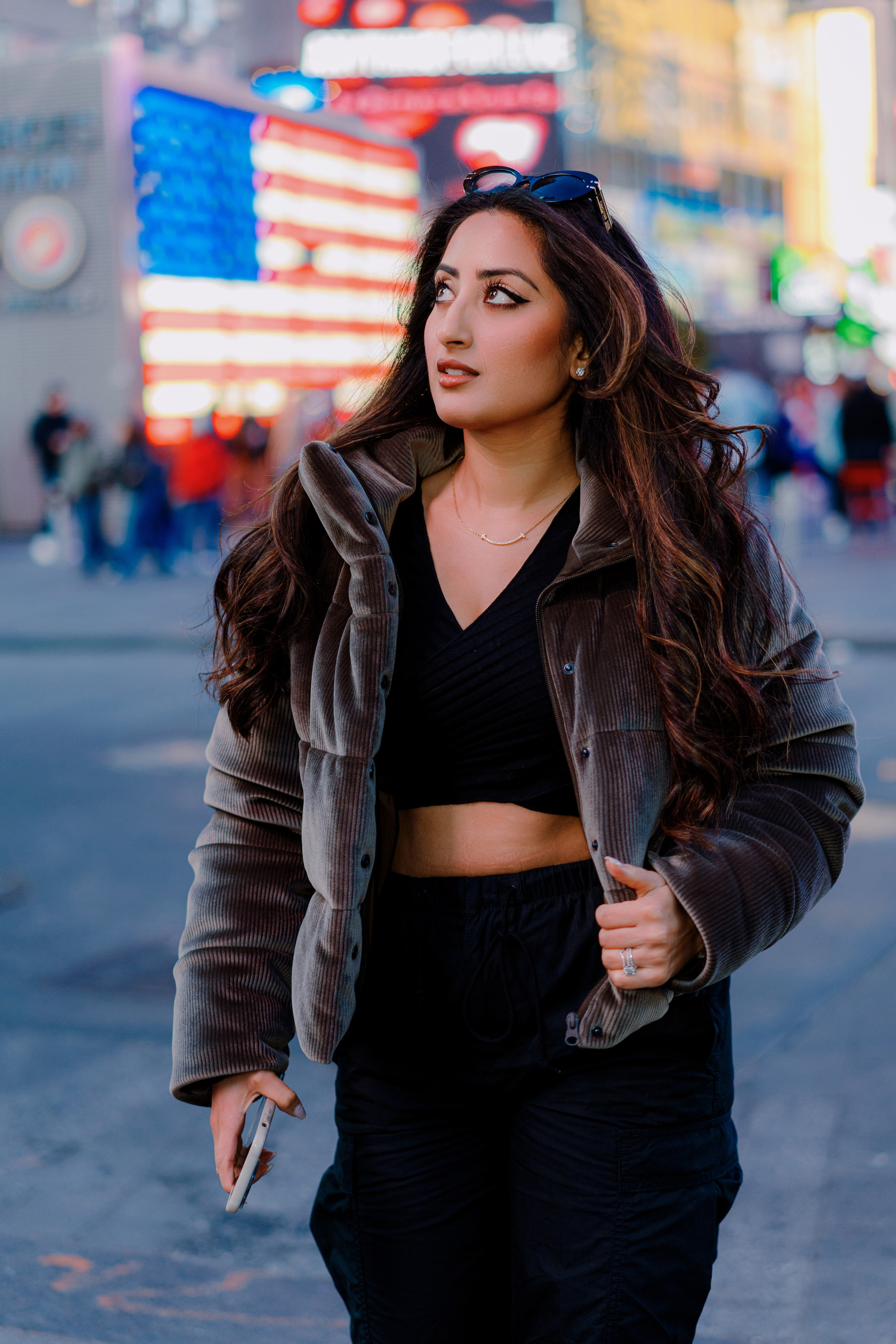 Times Square Night Portrait Photography | NYC Professional Photos. Videographer and photographer in New York // MAKAROV.VIDEO