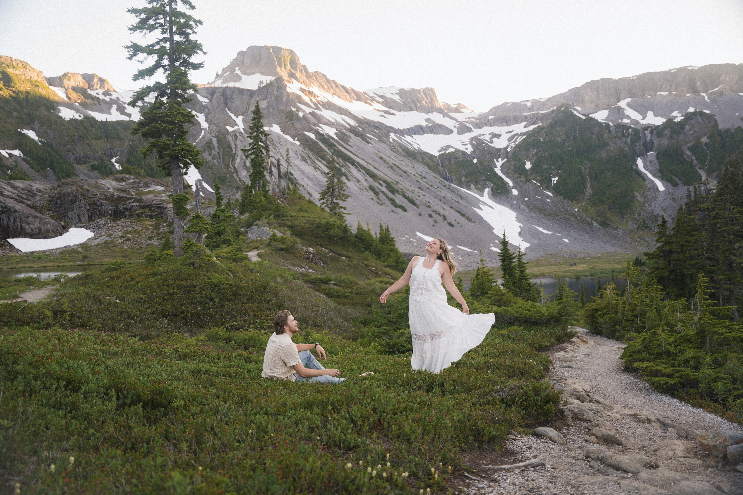 Next-Level Adventure Sessions (Ocean Coast, Mt. Baker & Beyond). Photographer in Washington Sophia D