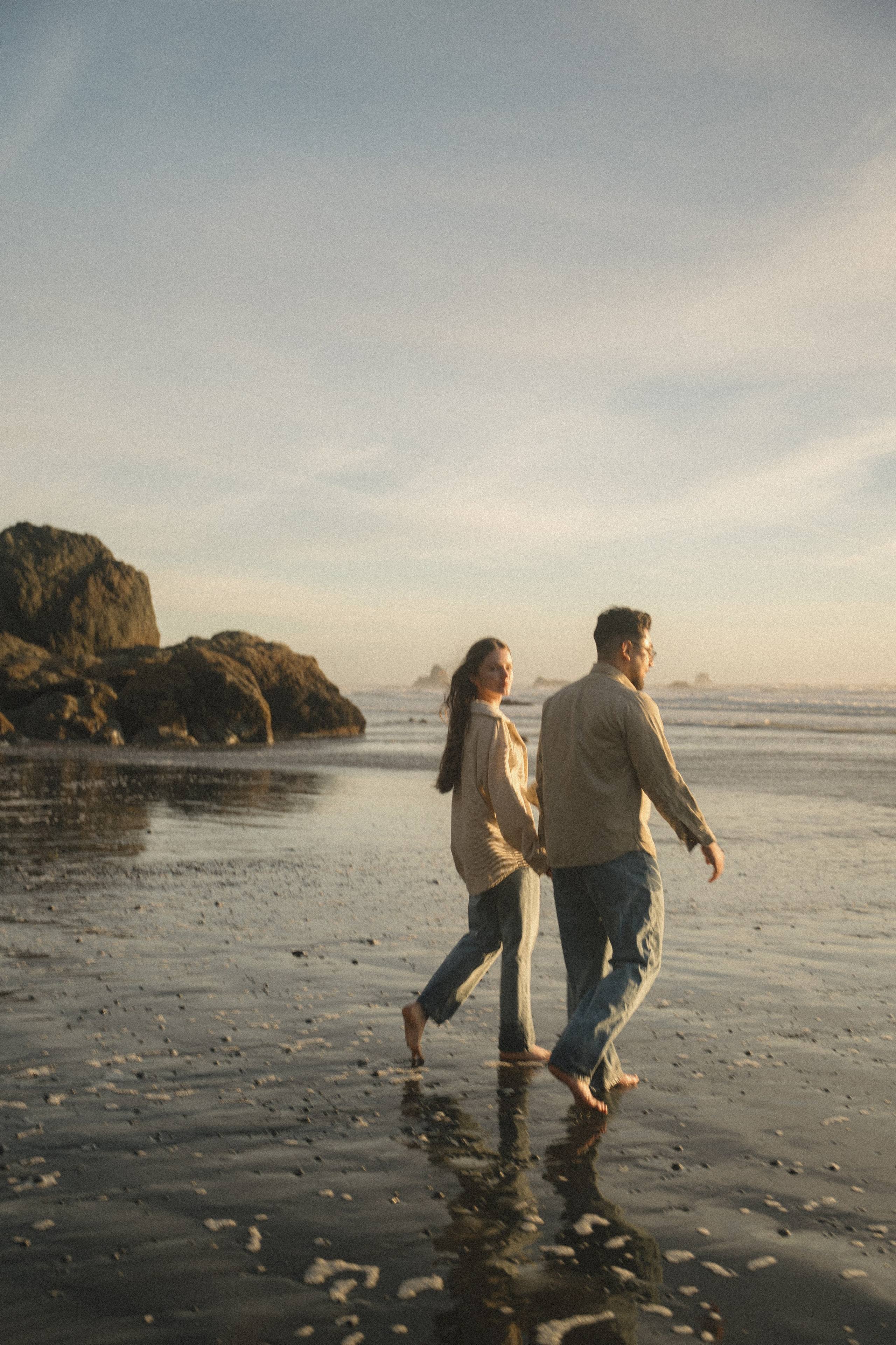 Next-Level Adventure Sessions (Ocean Coast, Mt. Baker & Beyond). Photographer in Washington Sophia D