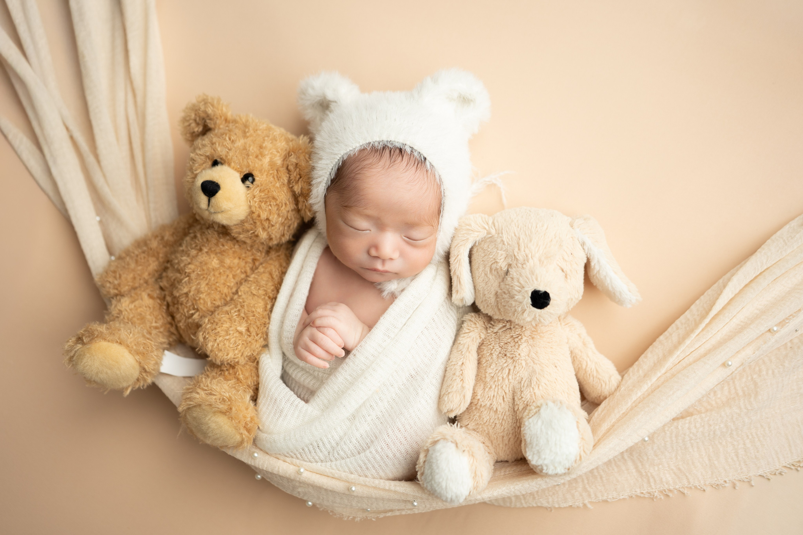 Posed Newborn. Maternity, family and newborn photography in San Francisco Bay Area