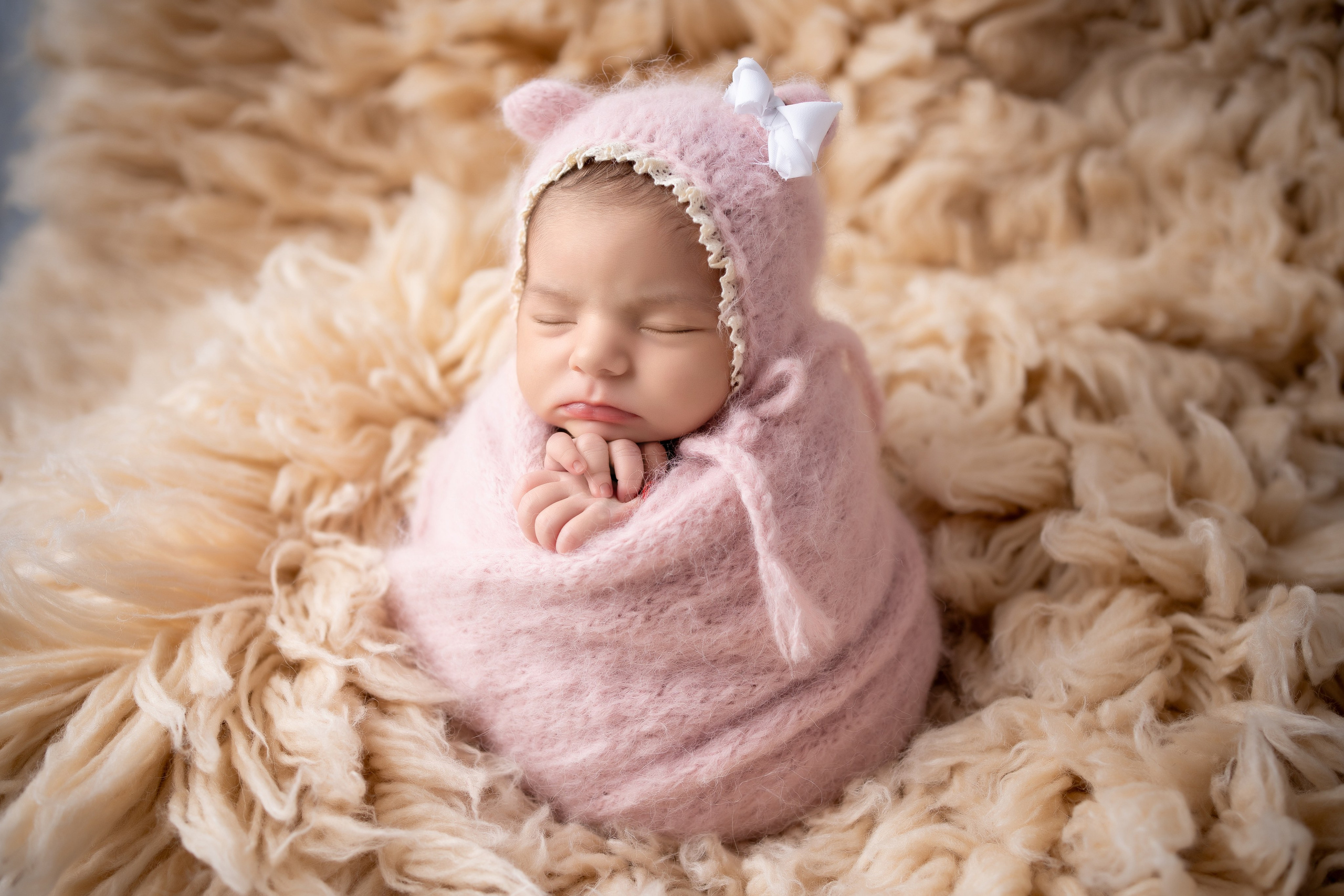 NEWBORN. BabyBumpbyCristinaH