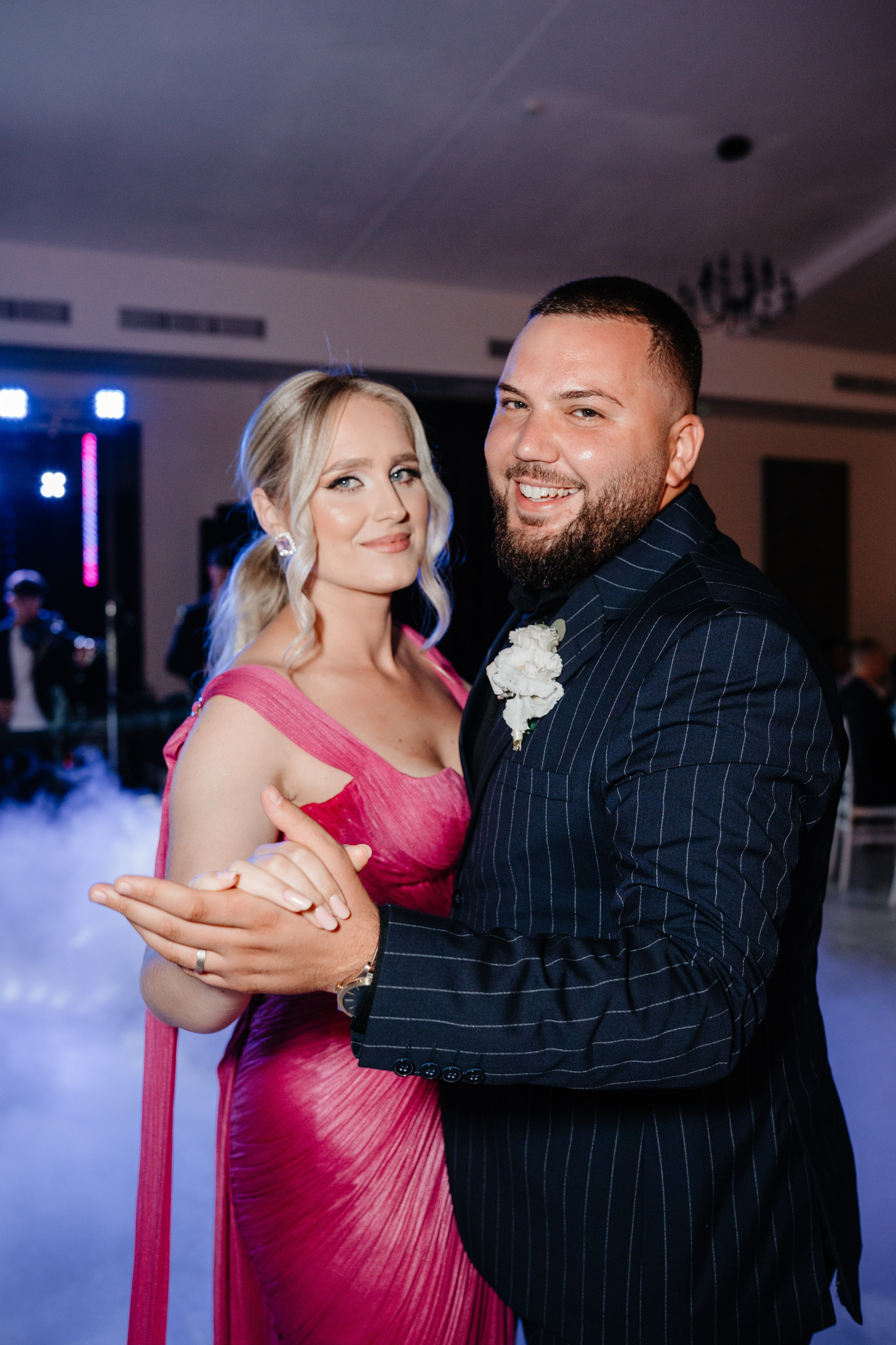 Catalina & Remus. Raw Studio. Fotograful tau de nunta!