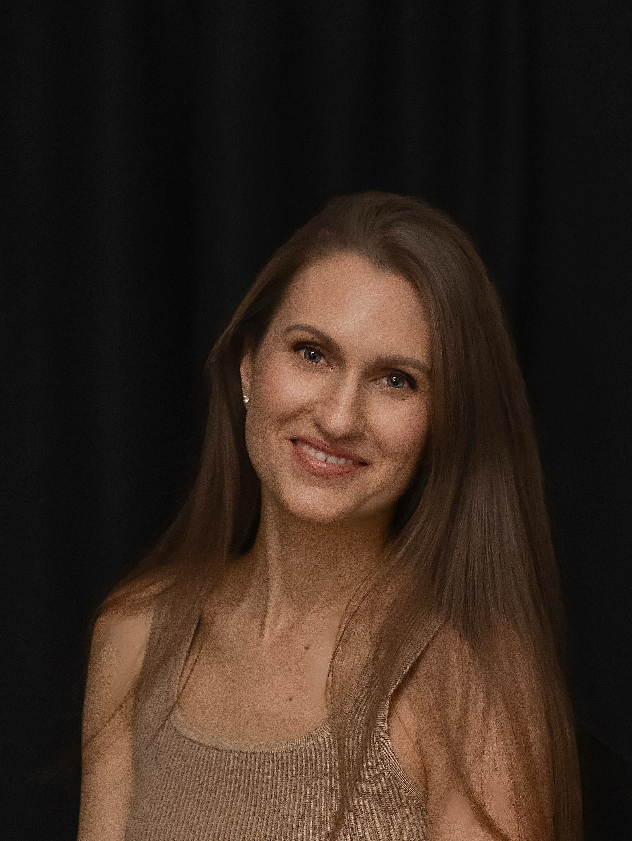 Katerina Royter Women’s, couples, and families photographer in North Florida