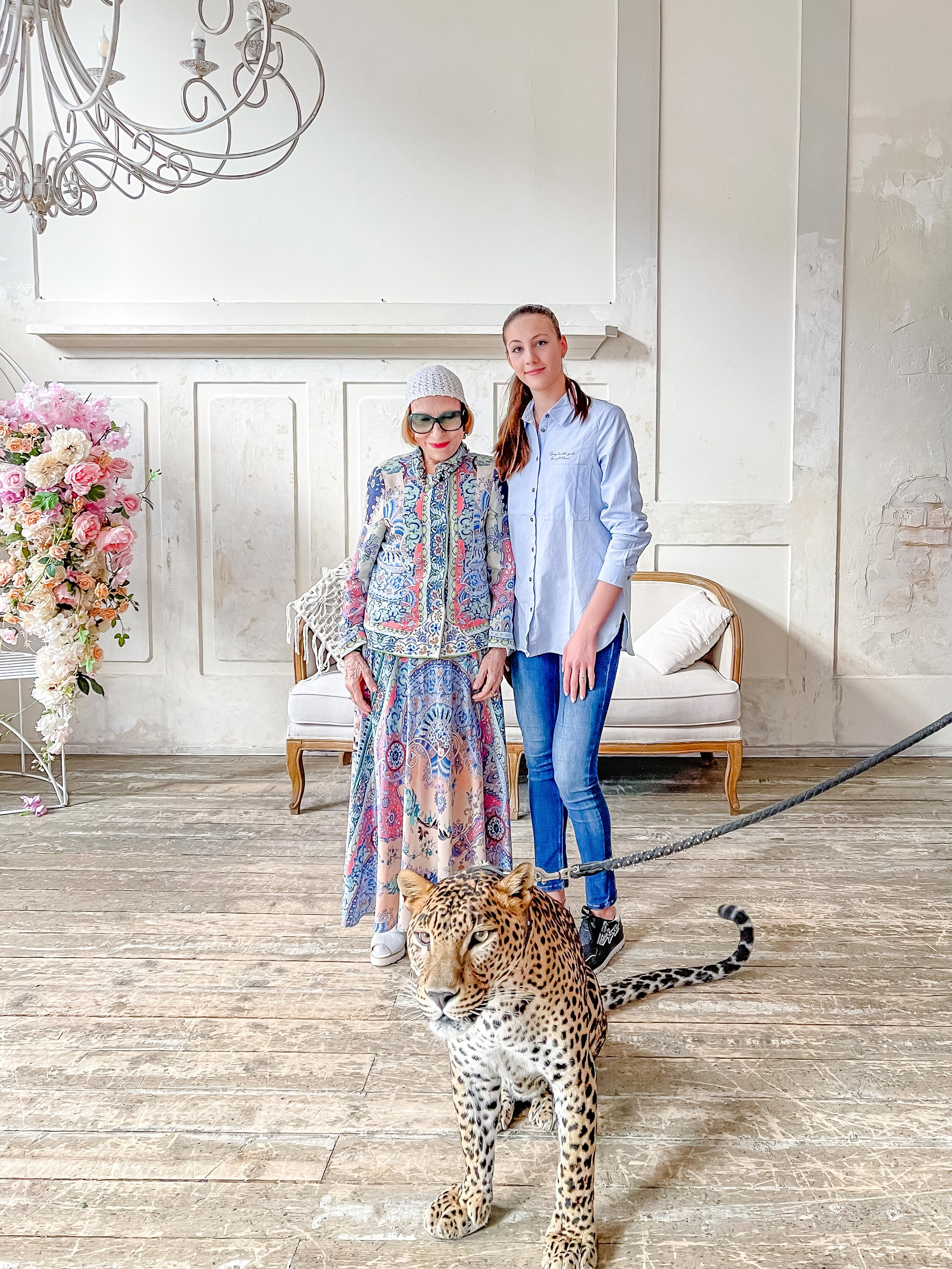 Photosession in the studio with a leopard. FOTÓGRAFO MÉXICO QUINTANA ROO