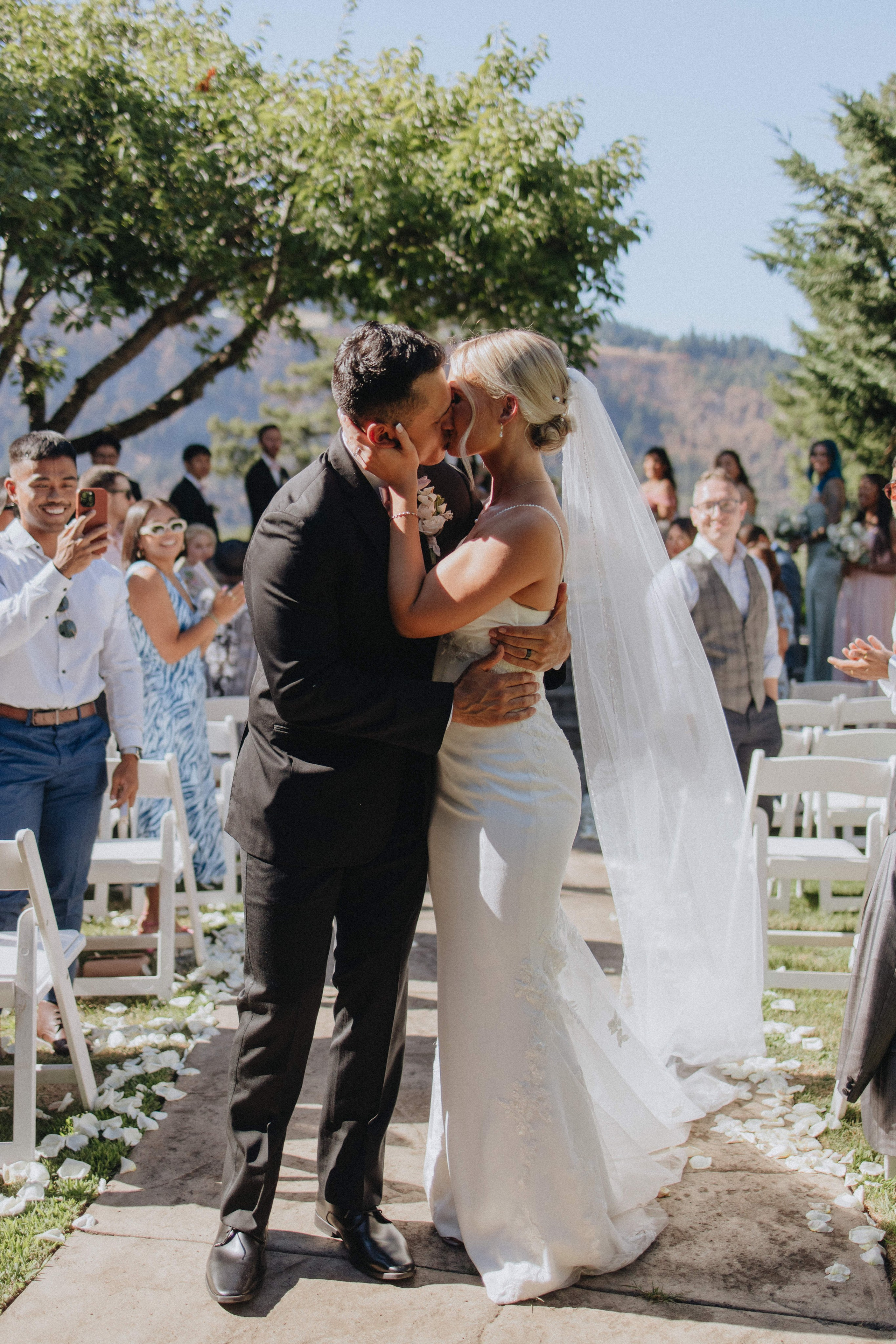 Brook & Richard's Wedding in Portland Oregon| Captured by Georgy Shishkin, Professional Wedding Photographer Seattle, Bend & Oregon Coast. Capturing Love in the Heart of the Pacific Northwes