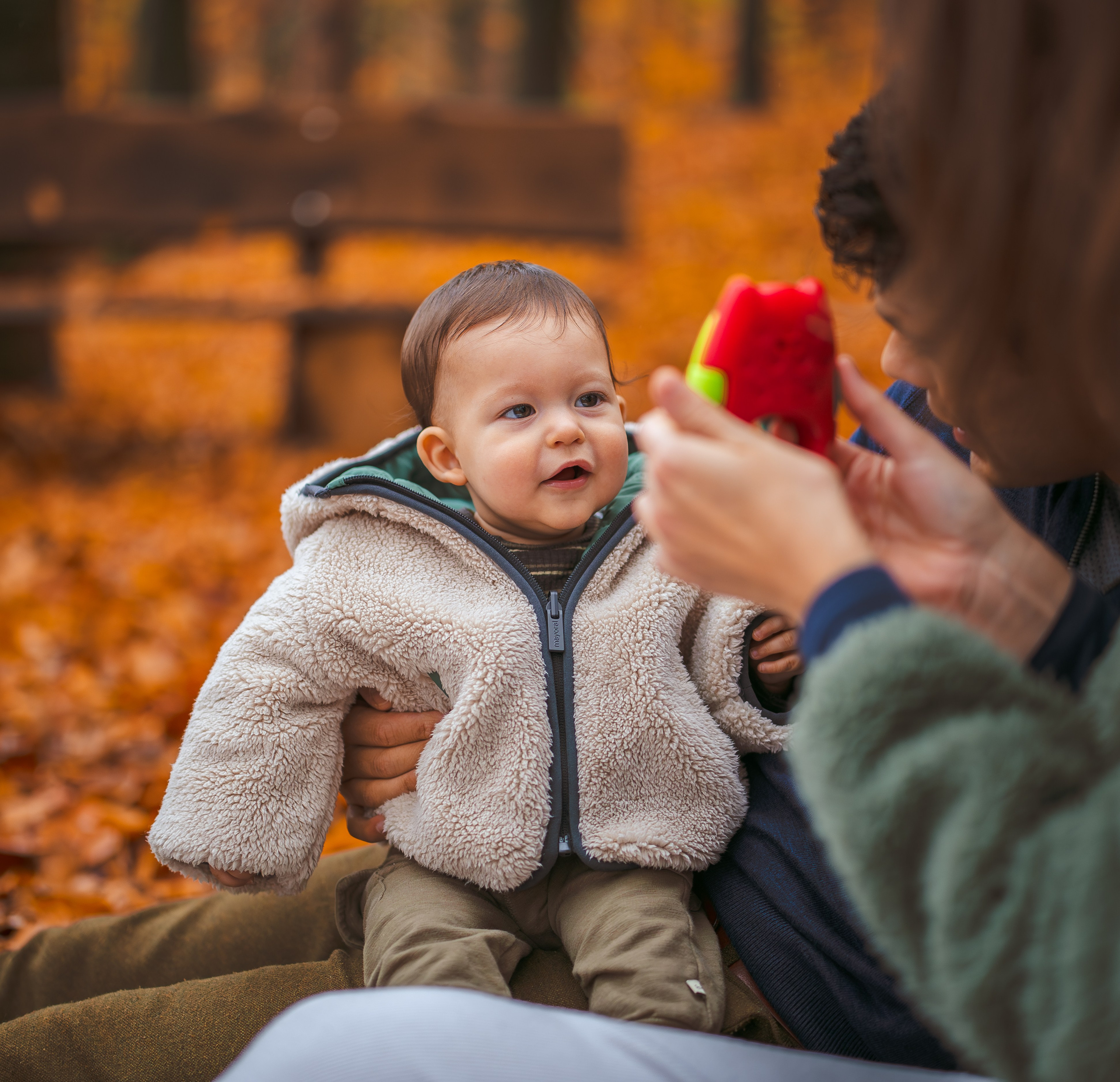 Familieshoot | Warme en Spontane Familiefotografie vol Emotie. Kapture Fotografie – Huwelijksfotografie & Portretfotografie voor pure liefdevolle momenten