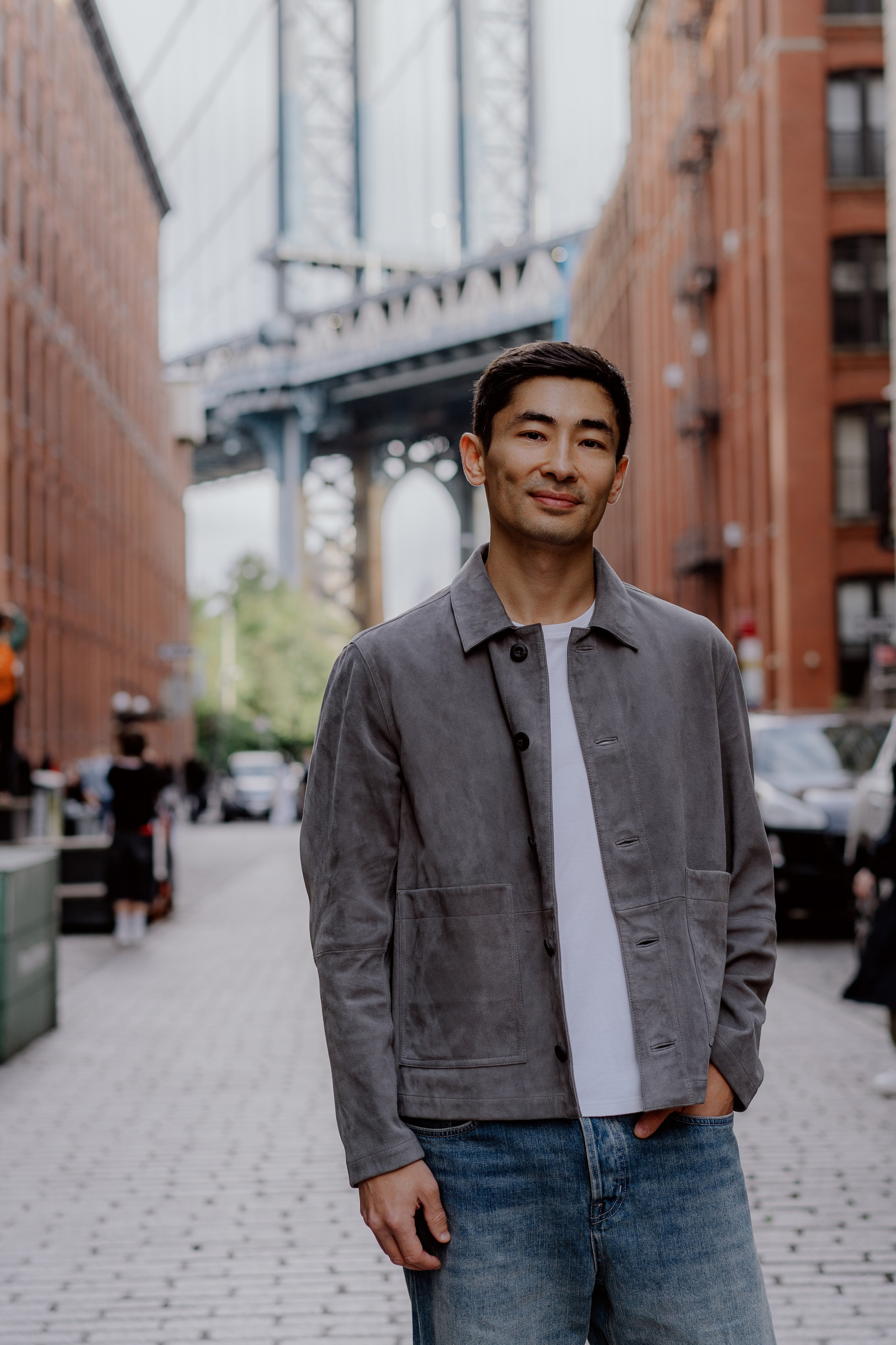 Rooklyn Bridge Sunrise Photography | DUMBO NYC Photo Session Guide. Videographer and photographer in New York // MAKAROV.VIDEO