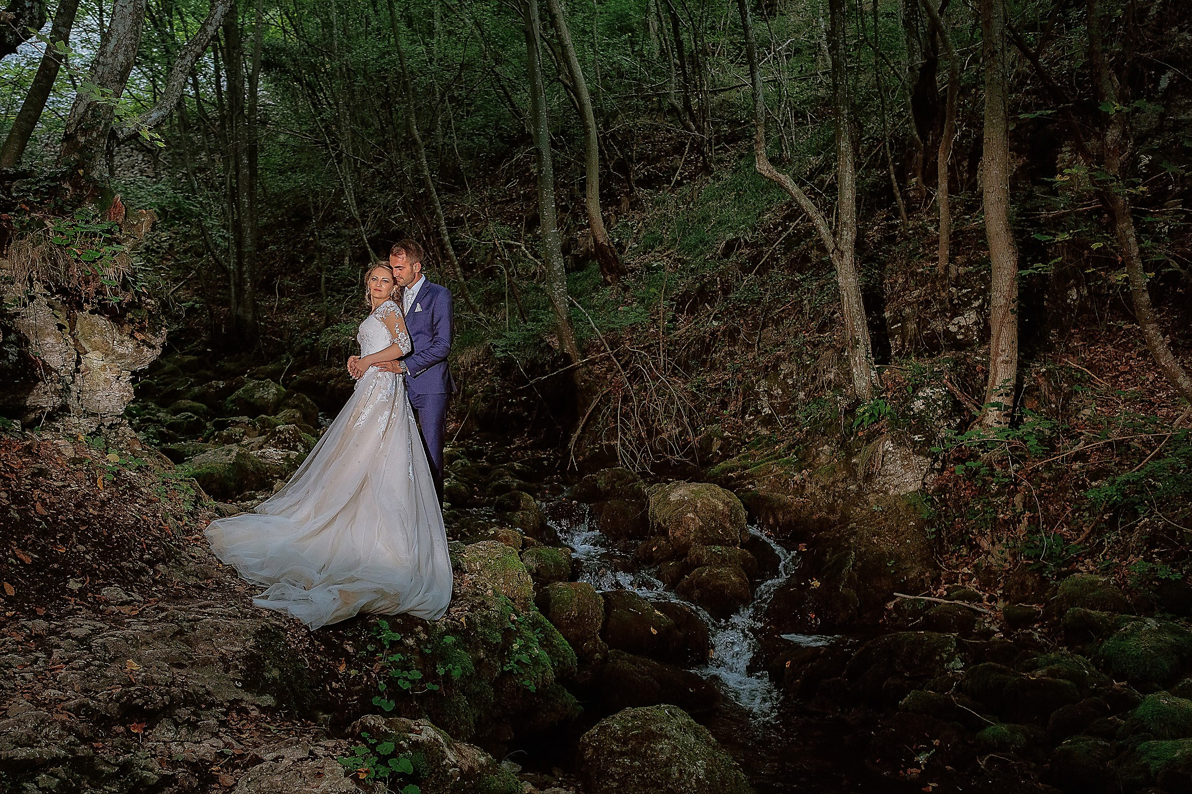 Fotograf Nunta Trash the Dress Cazanele Dunarii, Cascada Bigar, Orsova, Dunare Craiova Pitesti 2024 0003