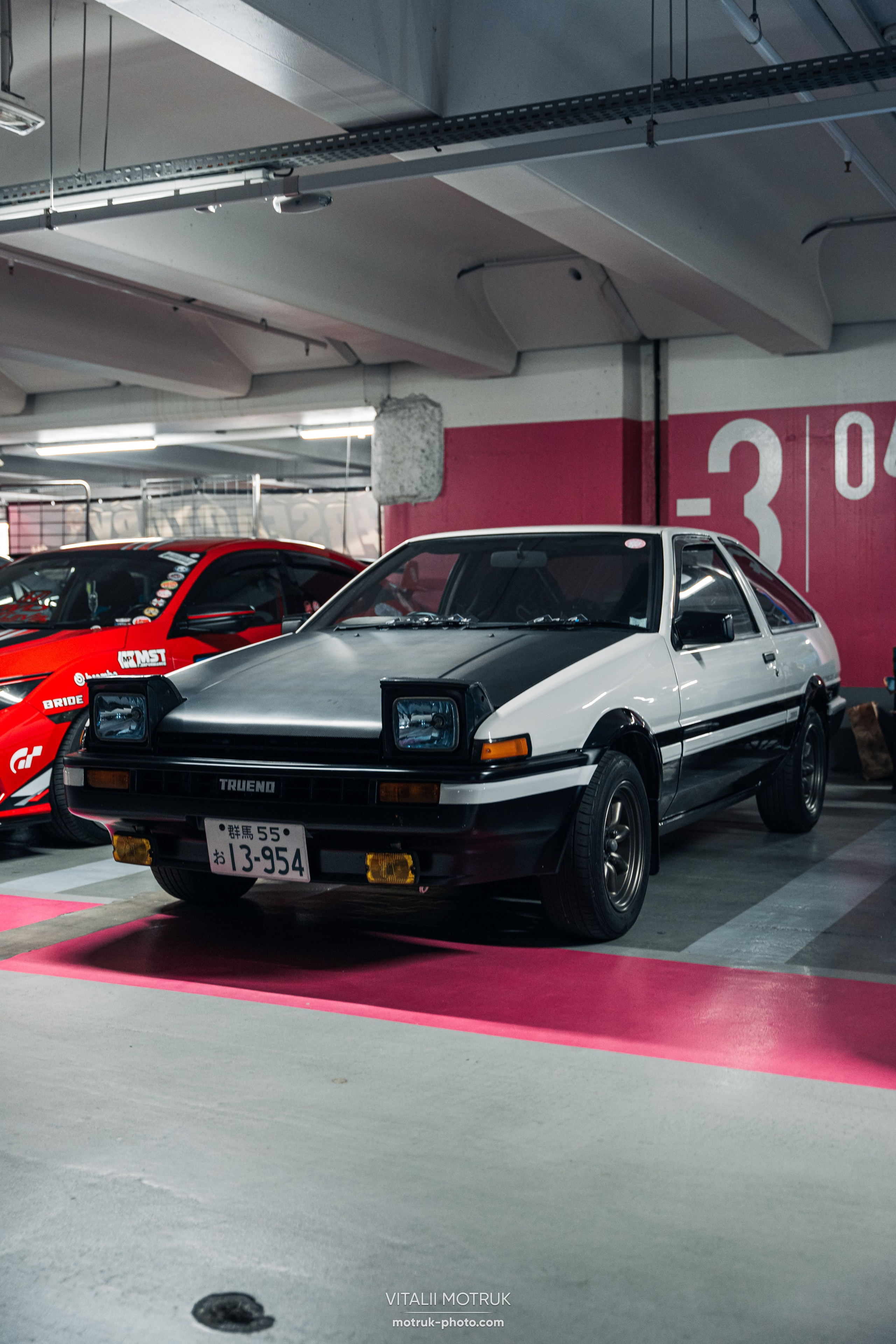 Chika Japan 7. Photographer in Paris — Vitalii Motruk